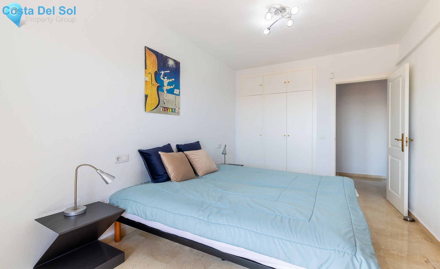 Middle Floor Apartment in Fuengirola-1300110