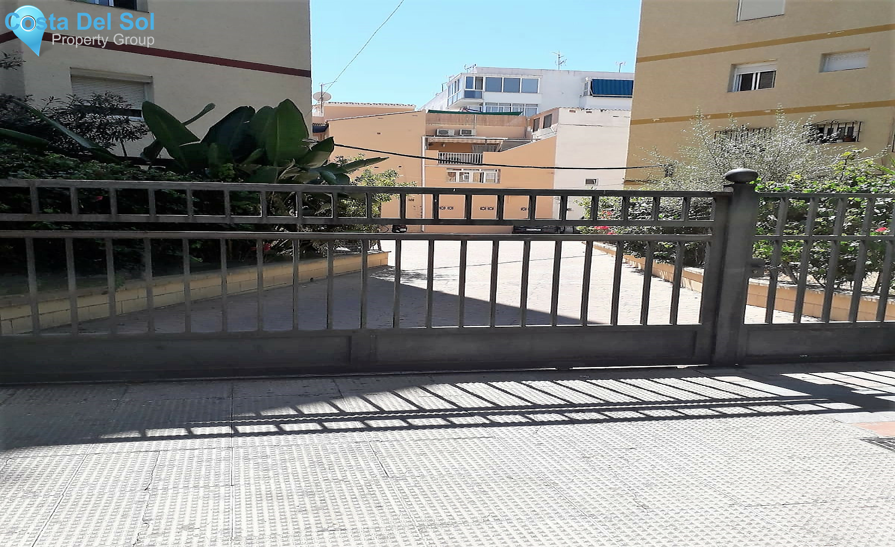 Middle Floor Apartment in Fuengirola-1305160