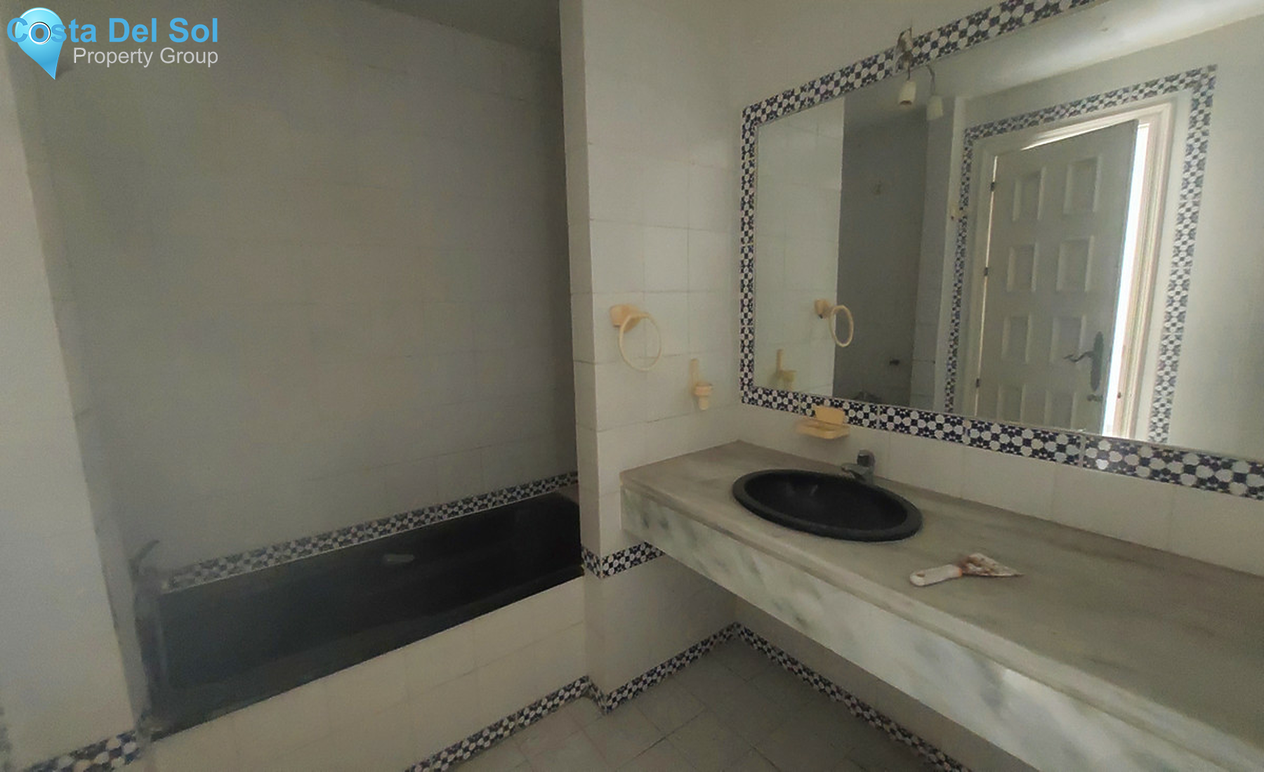 Middle Floor Apartment in Fuengirola-1311922