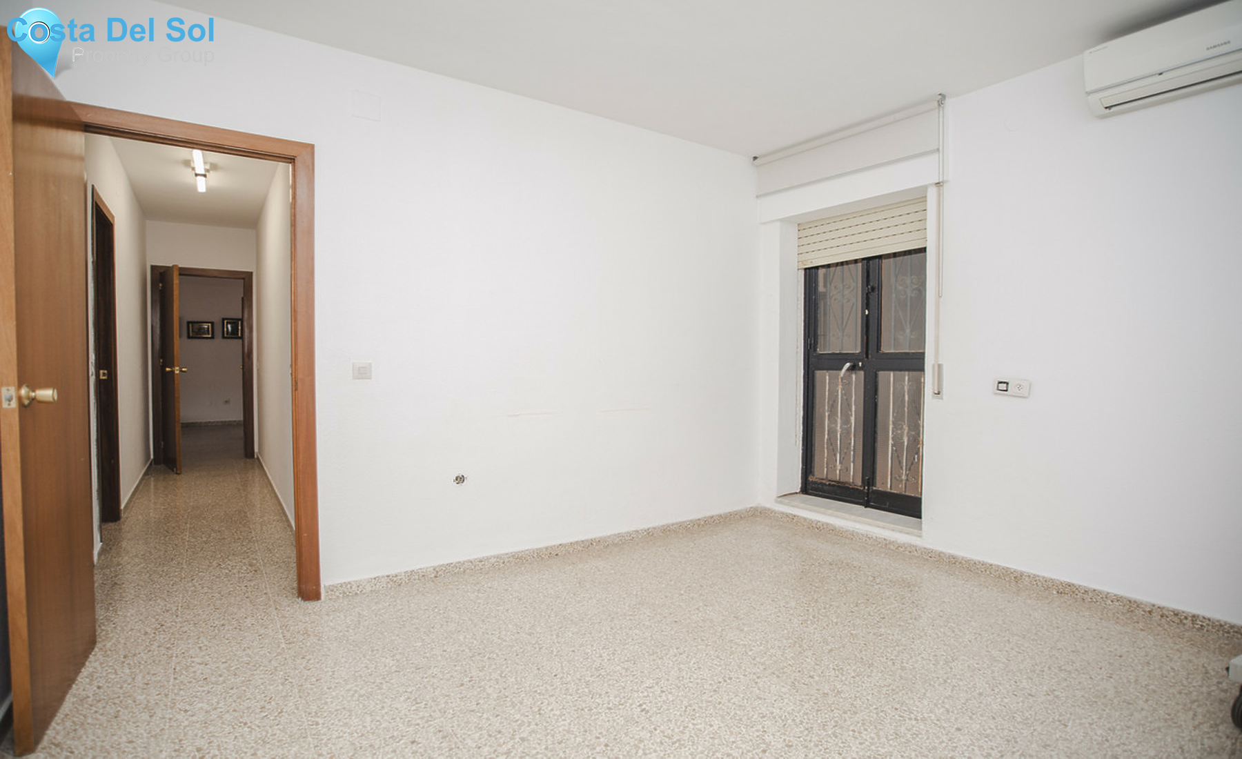 Middle Floor Apartment in Fuengirola-1311992