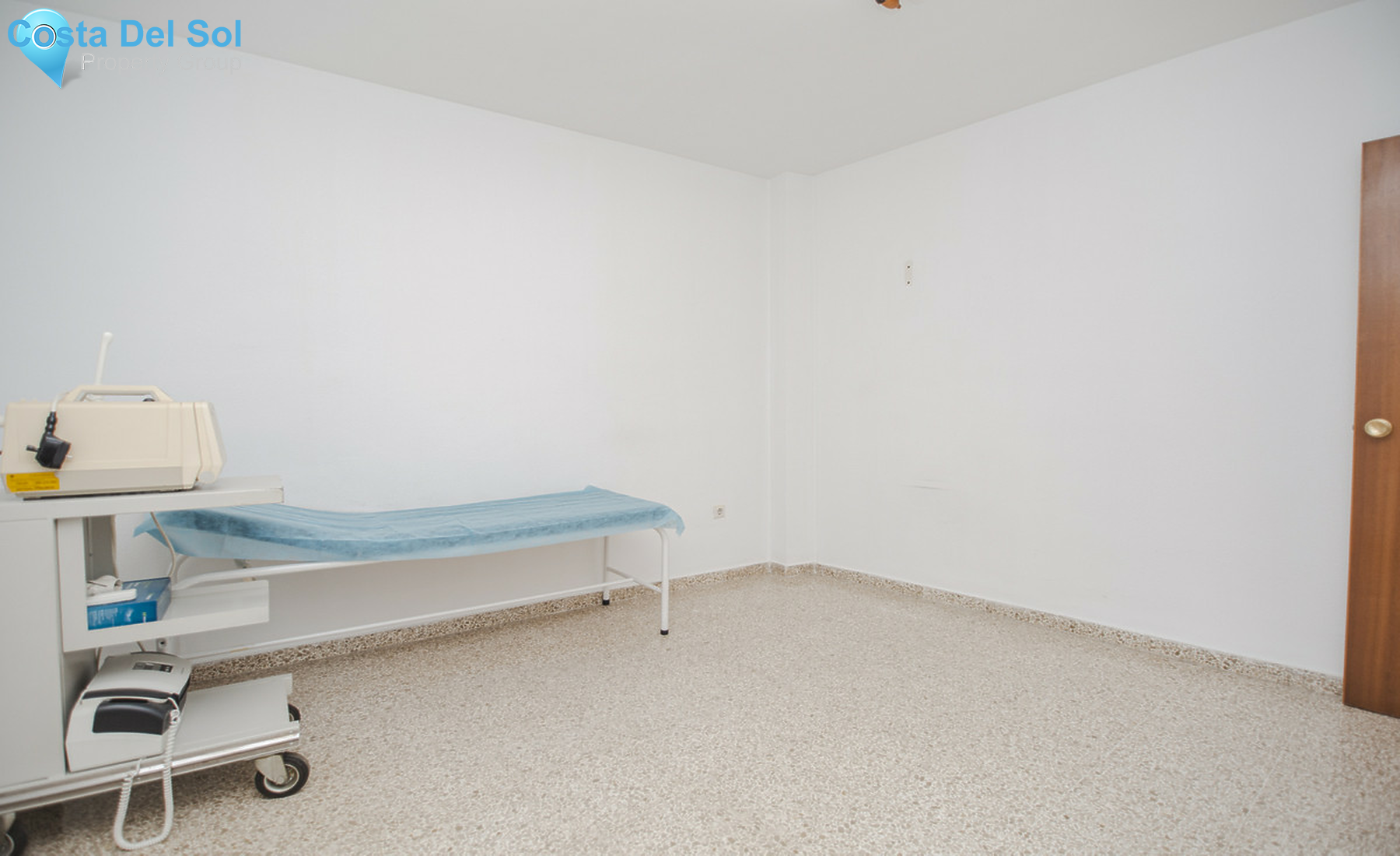 Middle Floor Apartment in Fuengirola-1311993