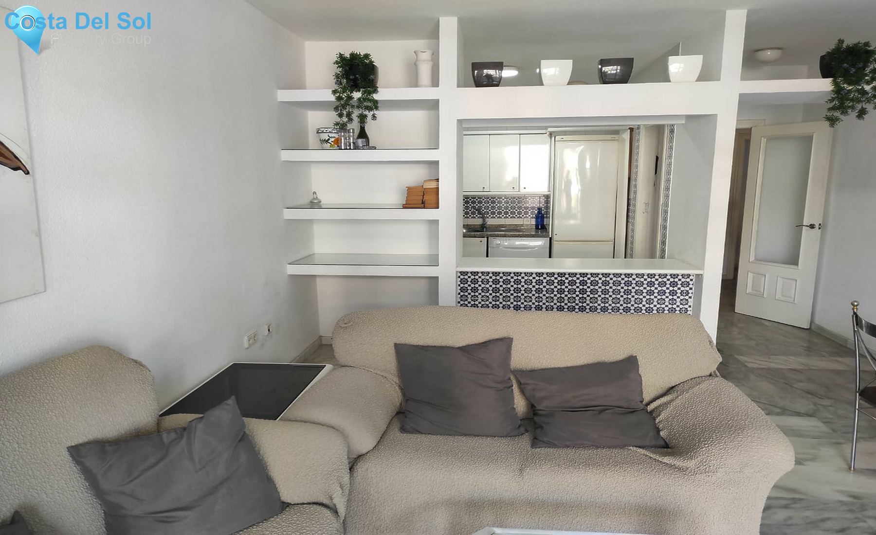 Middle Floor Apartment in Fuengirola-1312953