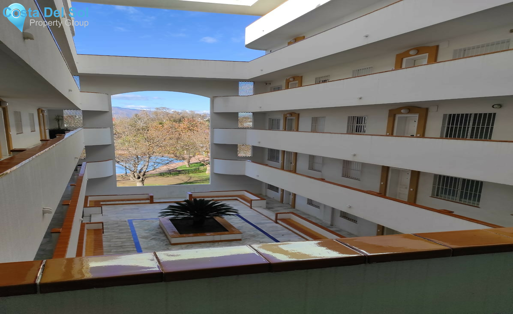 Middle Floor Apartment in Fuengirola-1312961
