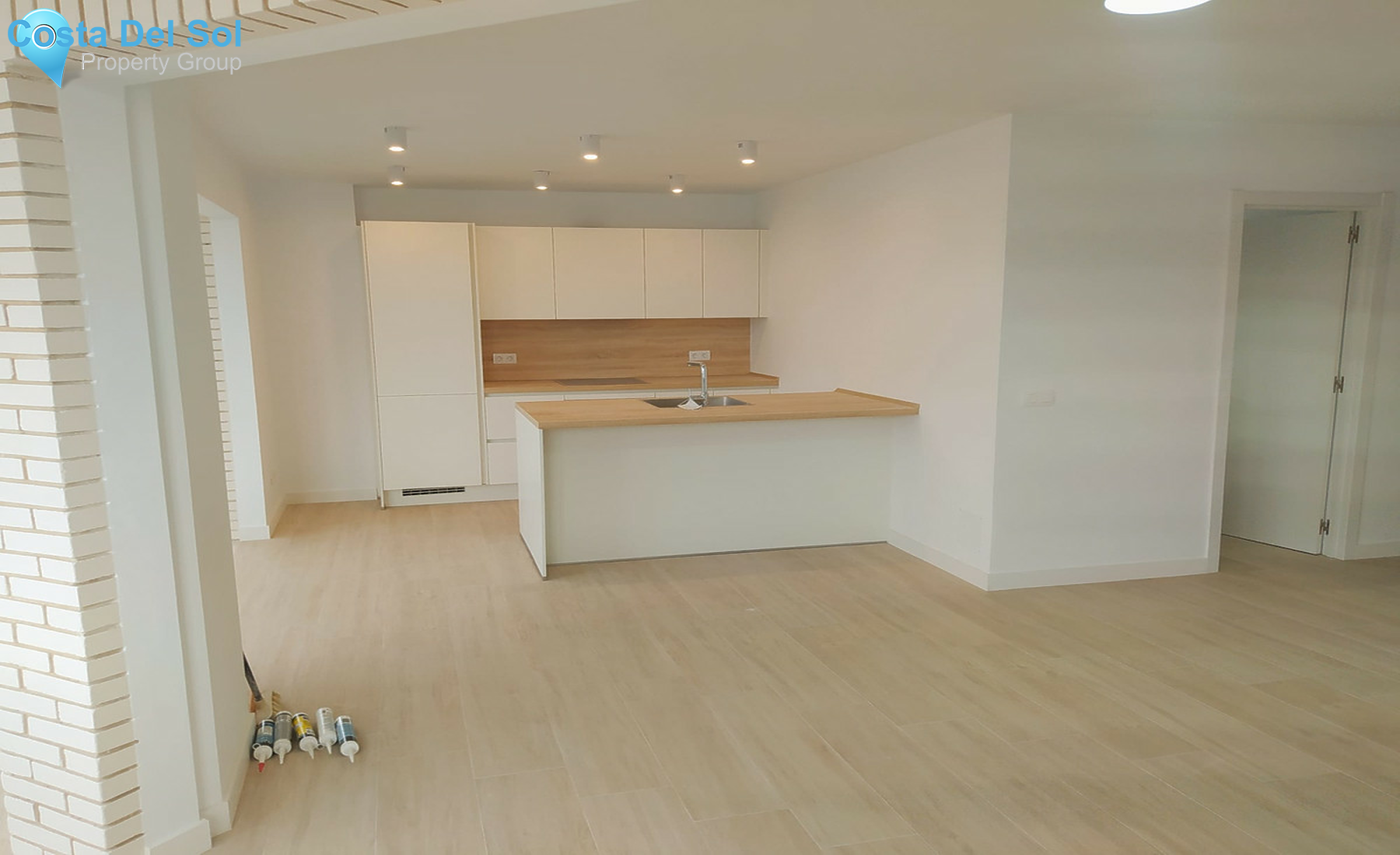 Middle Floor Apartment in Fuengirola-1317314