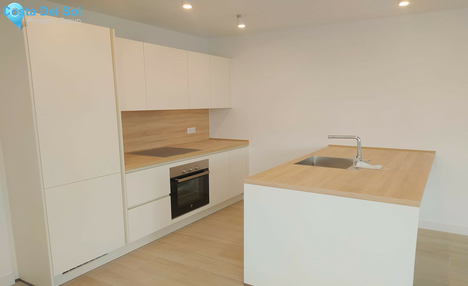 Middle Floor Apartment in Fuengirola-1317315