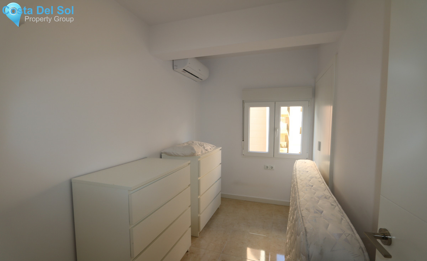 Middle Floor Apartment in Fuengirola-1320267