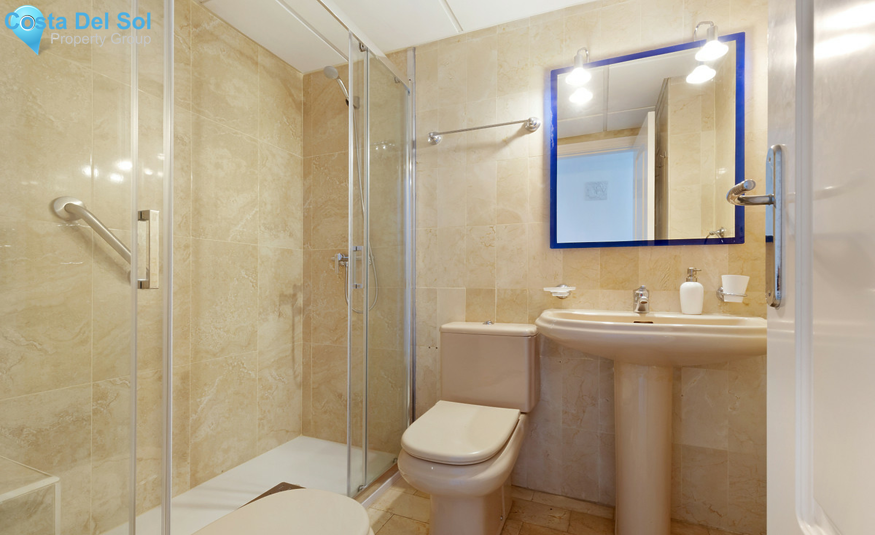 Middle Floor Apartment in Fuengirola-1321839