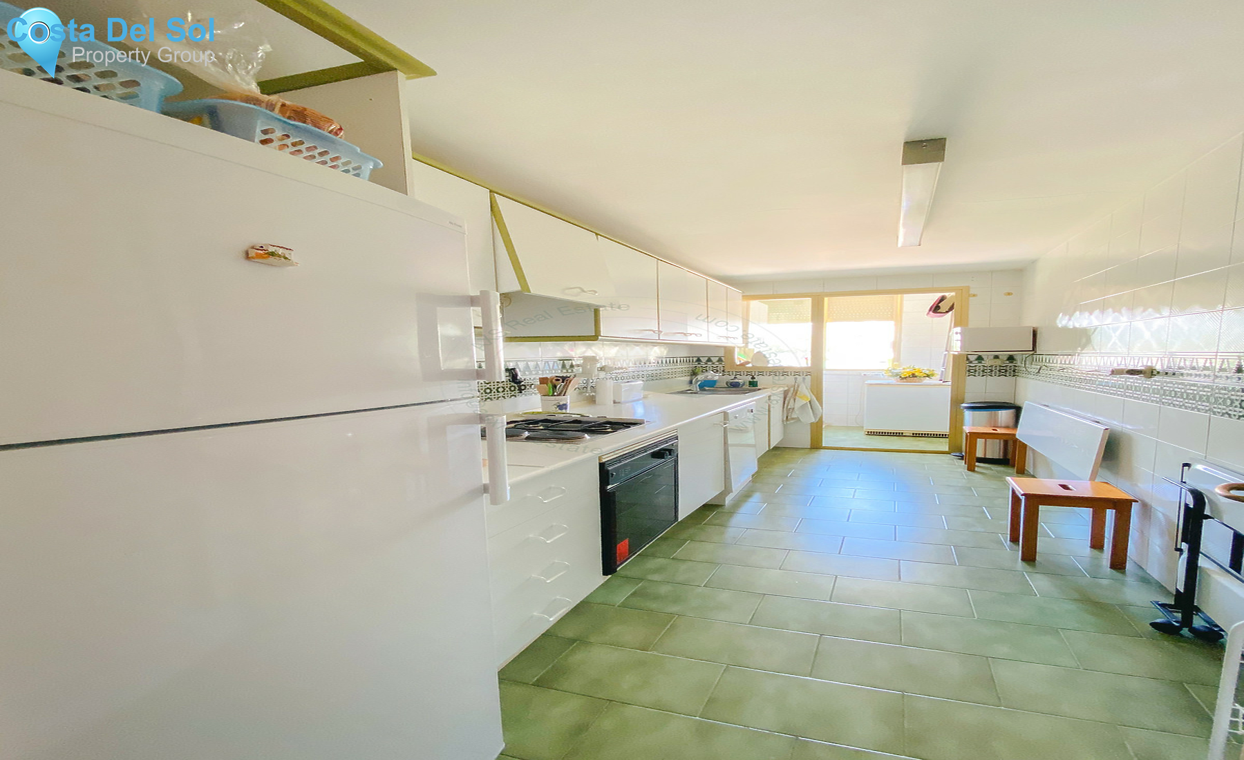 Middle Floor Apartment in Fuengirola-1327634