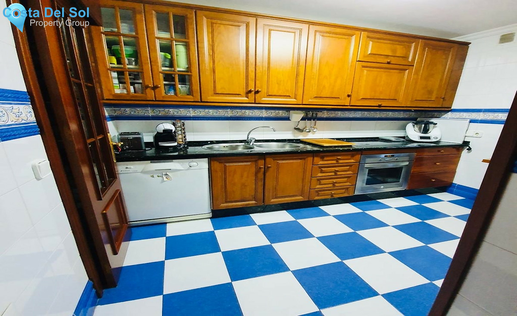 Middle Floor Apartment in Fuengirola-1354882