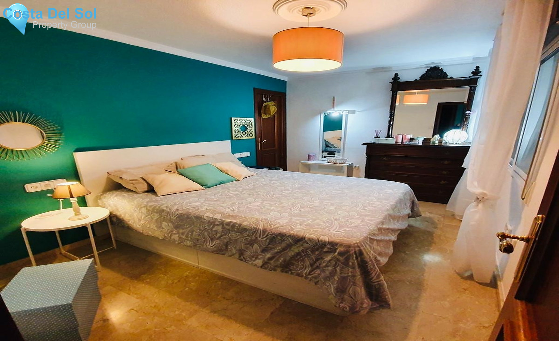 Middle Floor Apartment in Fuengirola-1354869