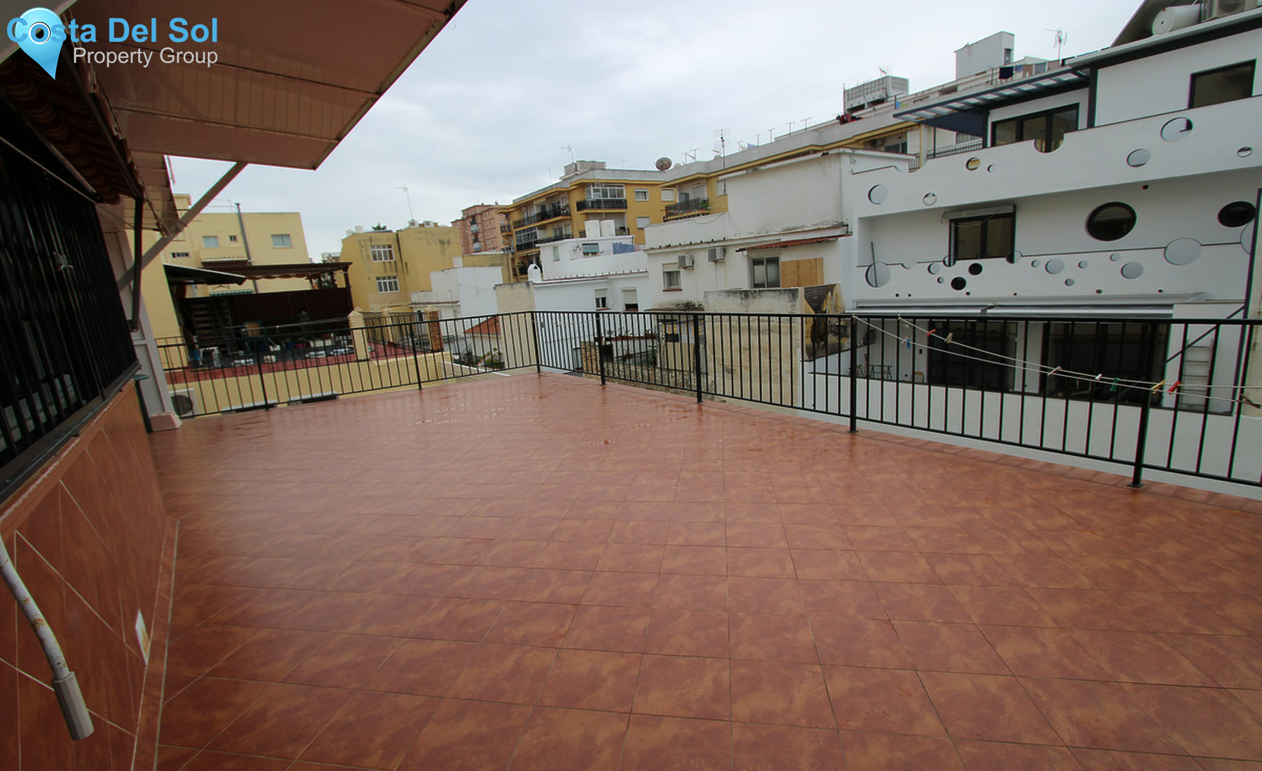 Middle Floor Apartment in Fuengirola-1356931