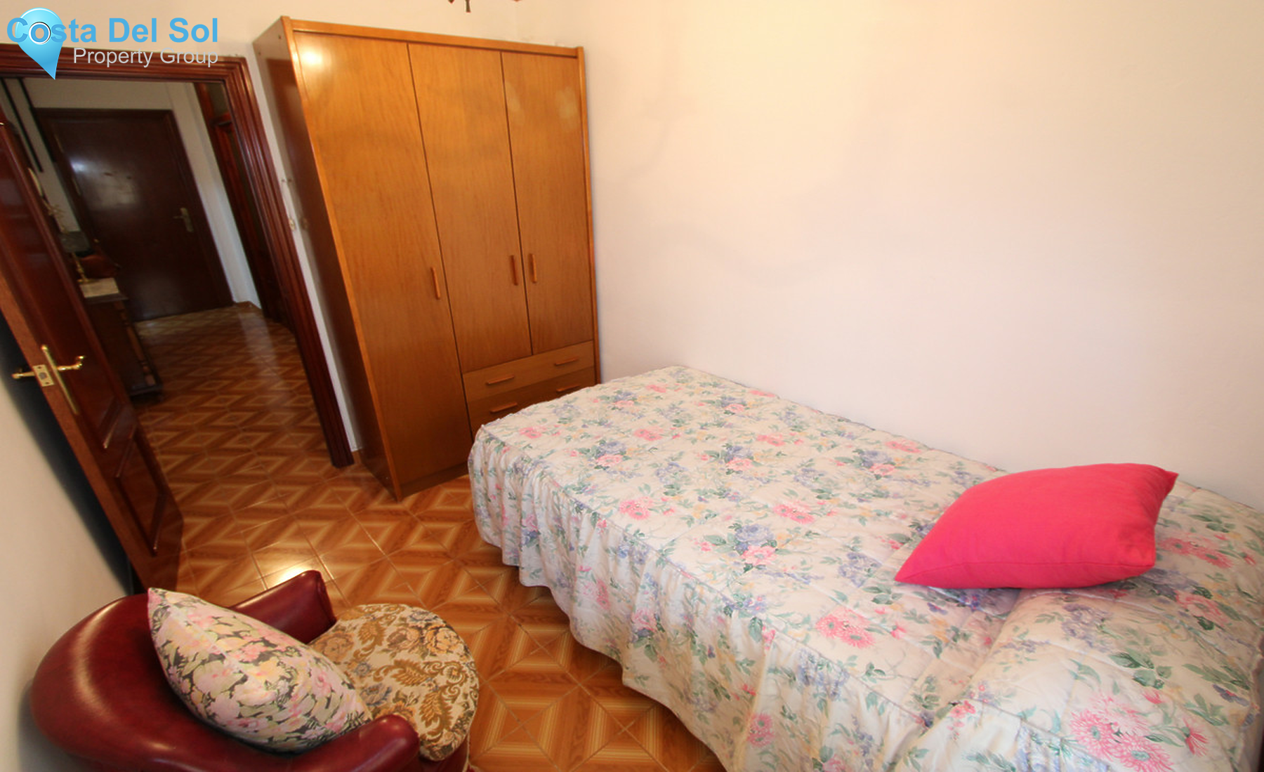 Middle Floor Apartment in Fuengirola-1356949