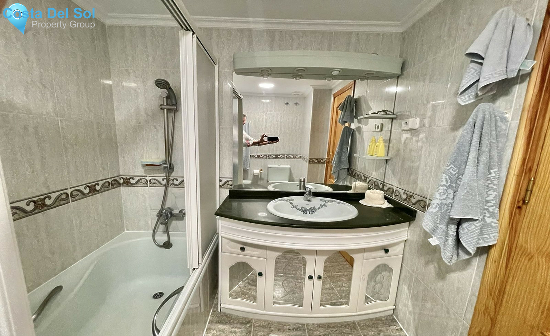 Middle Floor Apartment in Fuengirola-1368094