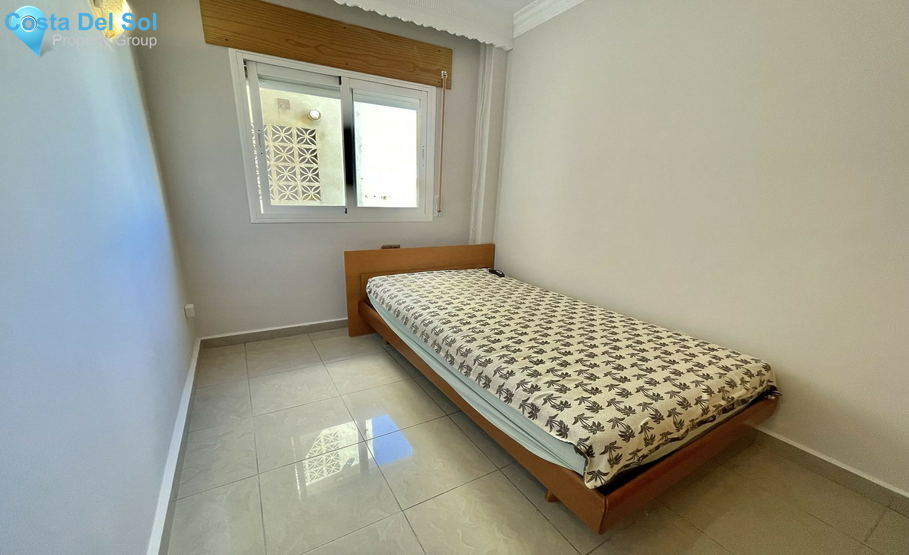 Middle Floor Apartment in Fuengirola-1368090