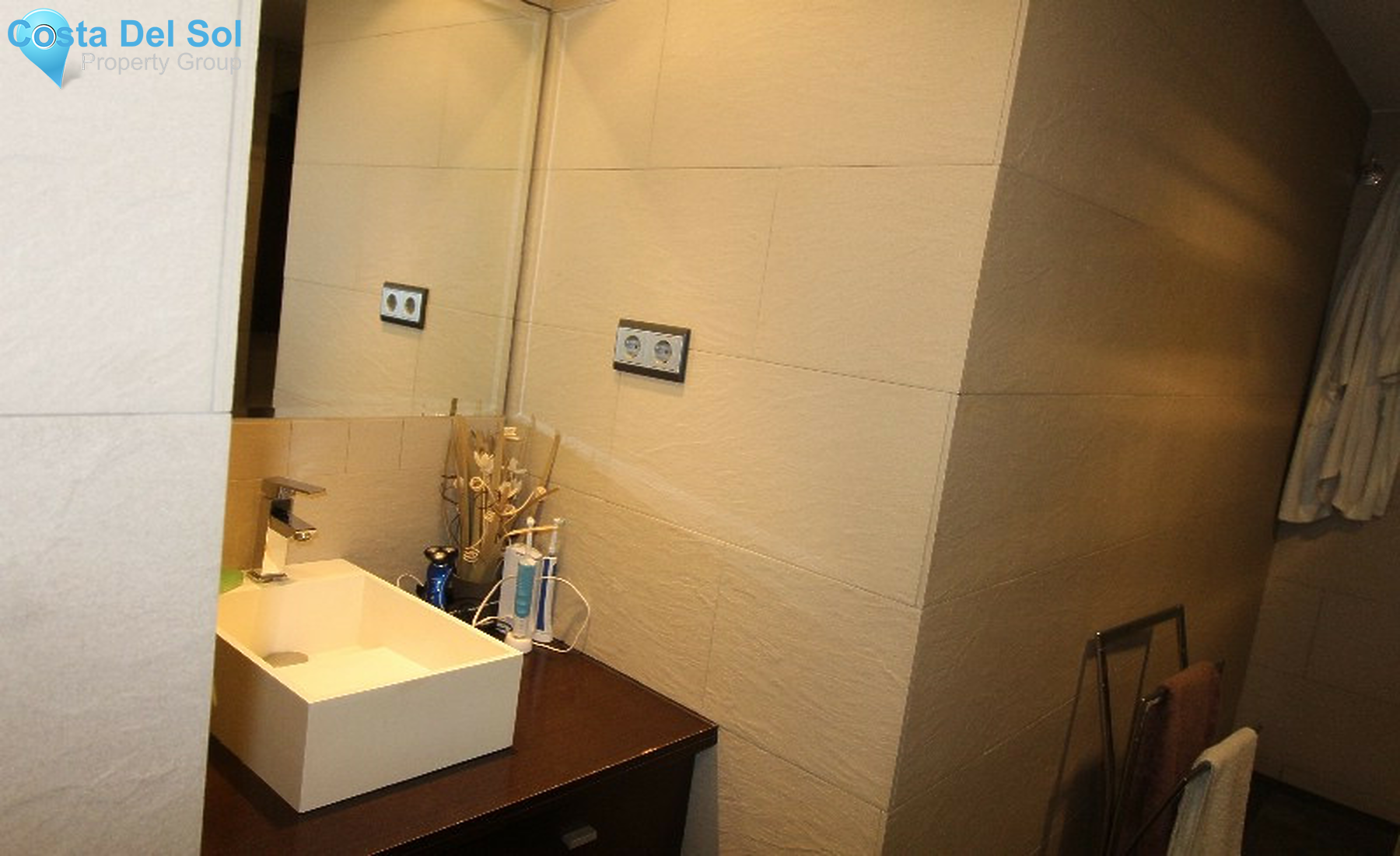 Middle Floor Apartment in Fuengirola-1368610