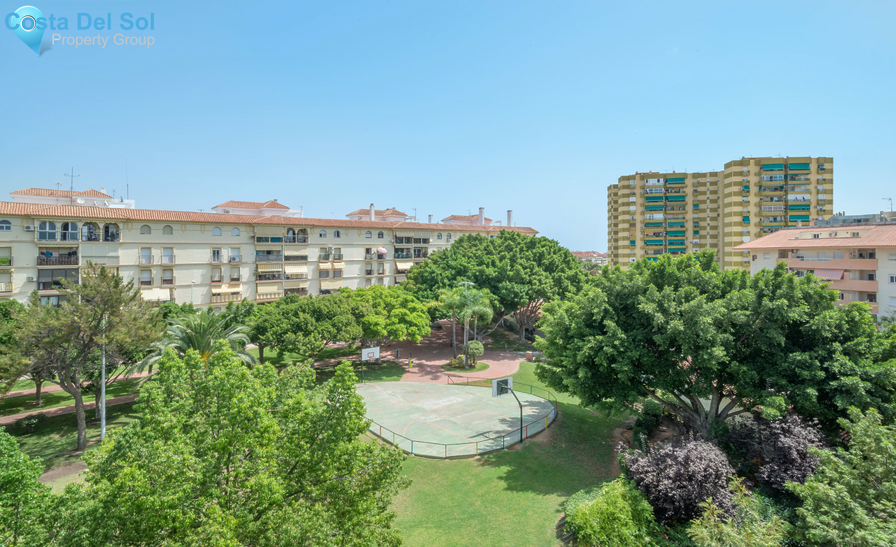Middle Floor Apartment in Fuengirola-1385877