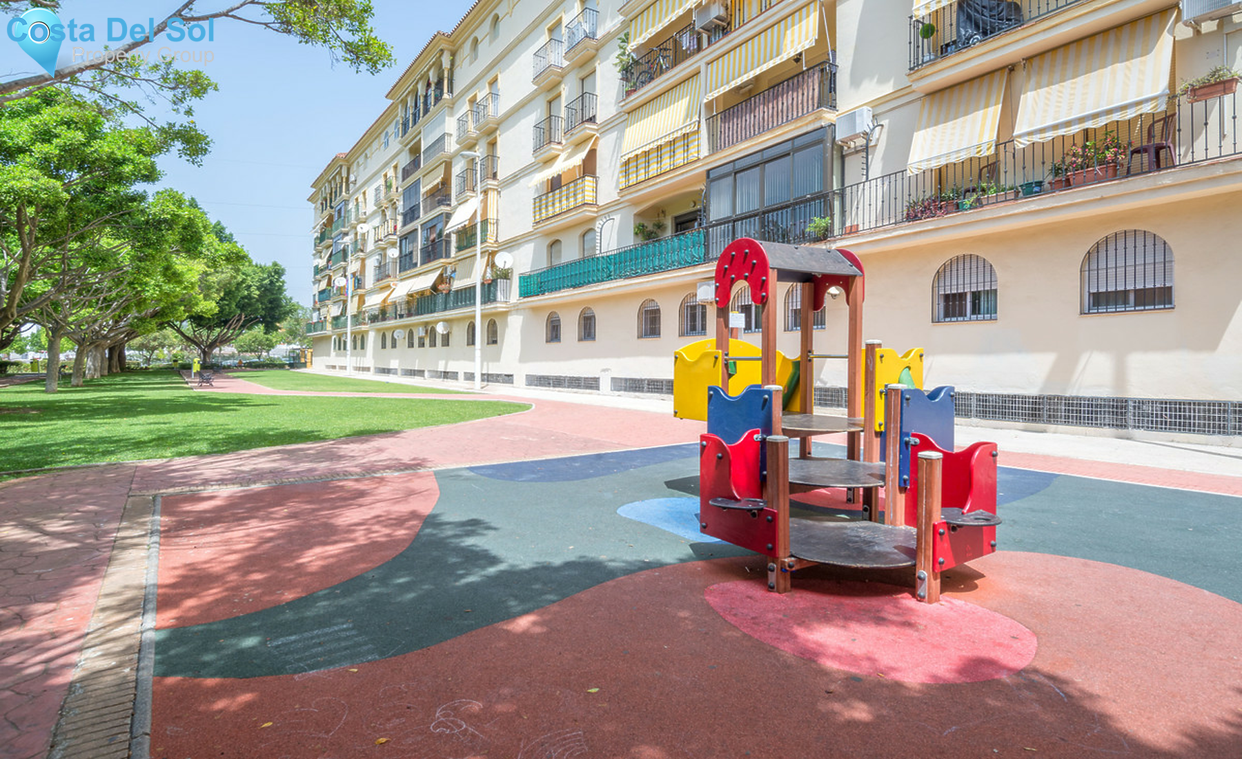 Middle Floor Apartment in Fuengirola-1385895