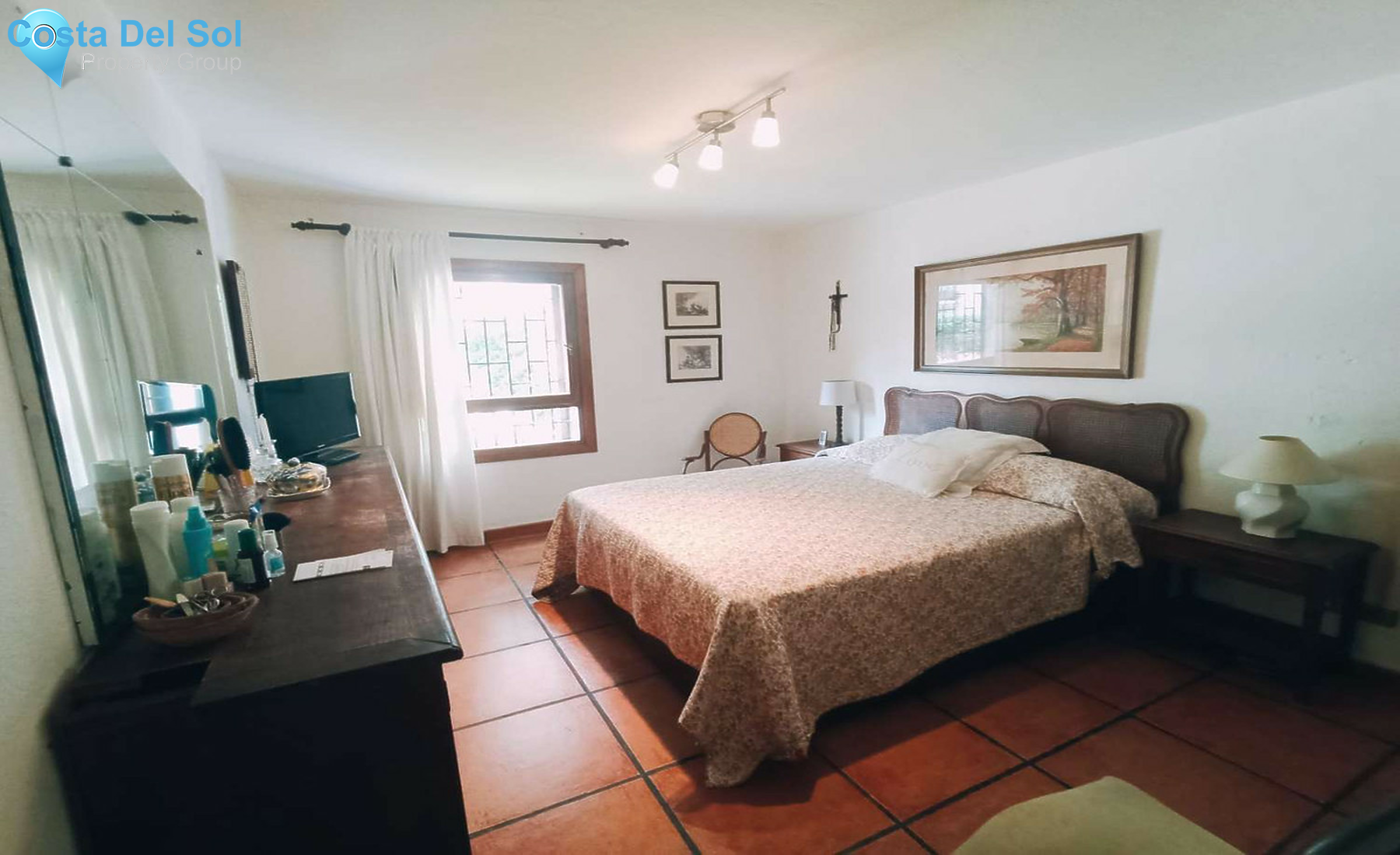 Middle Floor Apartment in Fuengirola-1404235