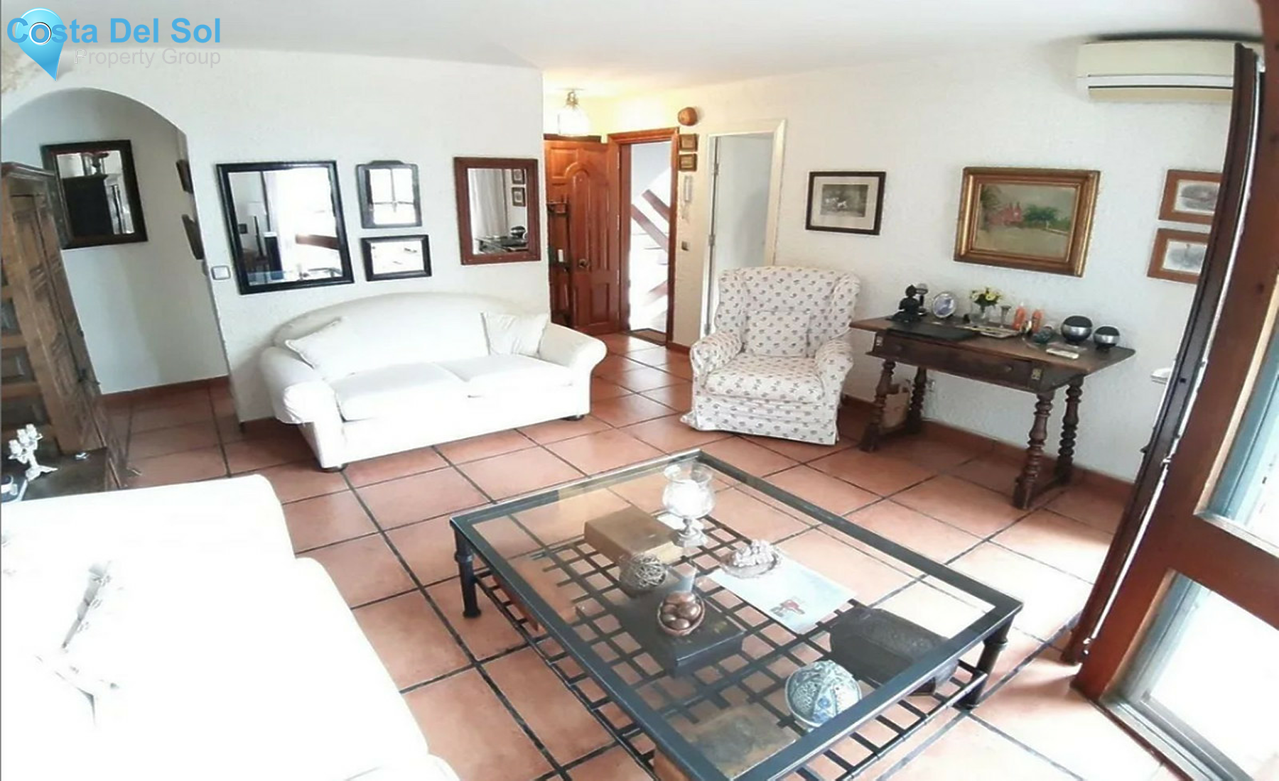 Middle Floor Apartment in Fuengirola-1460873