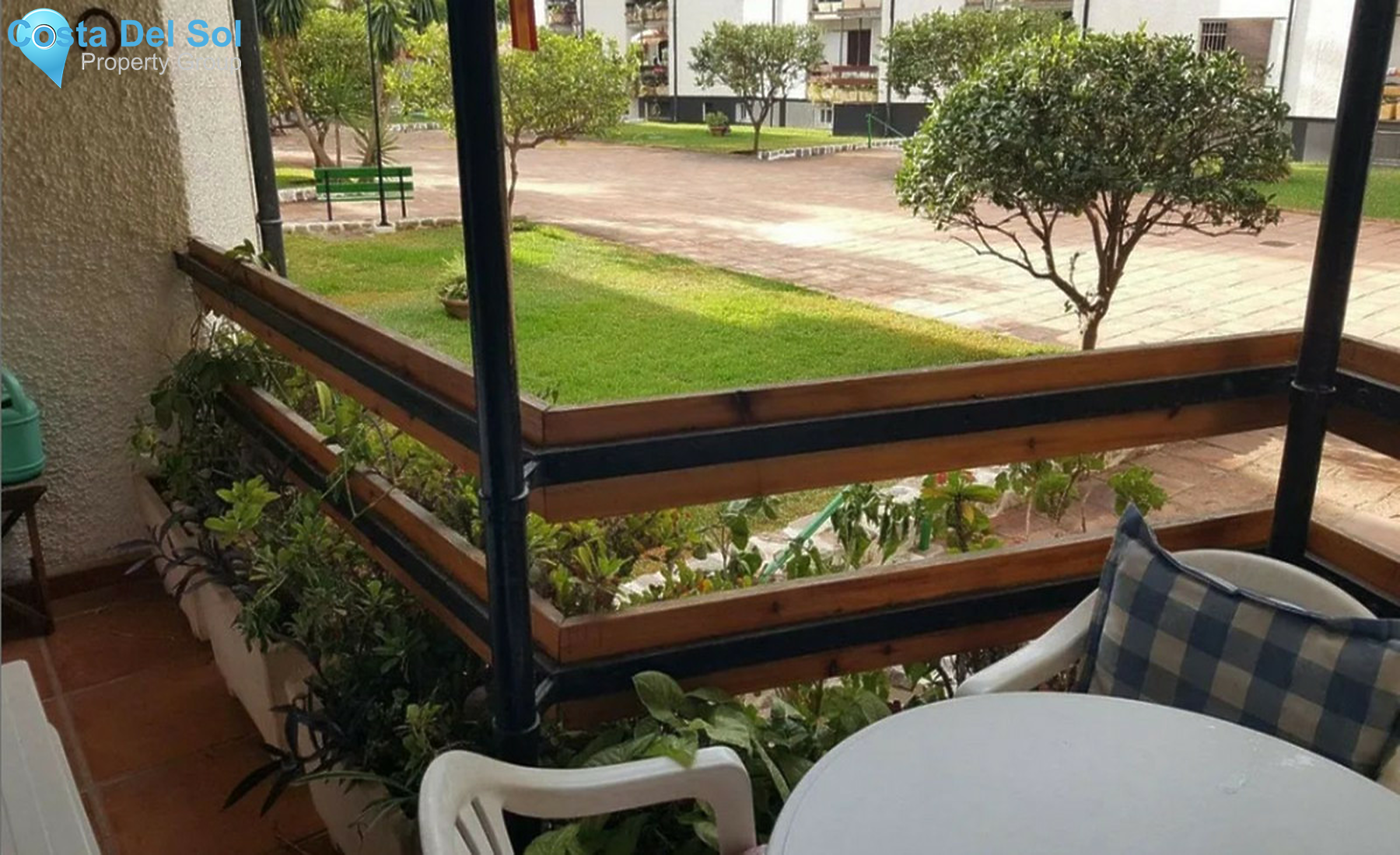 Middle Floor Apartment in Fuengirola-1460875