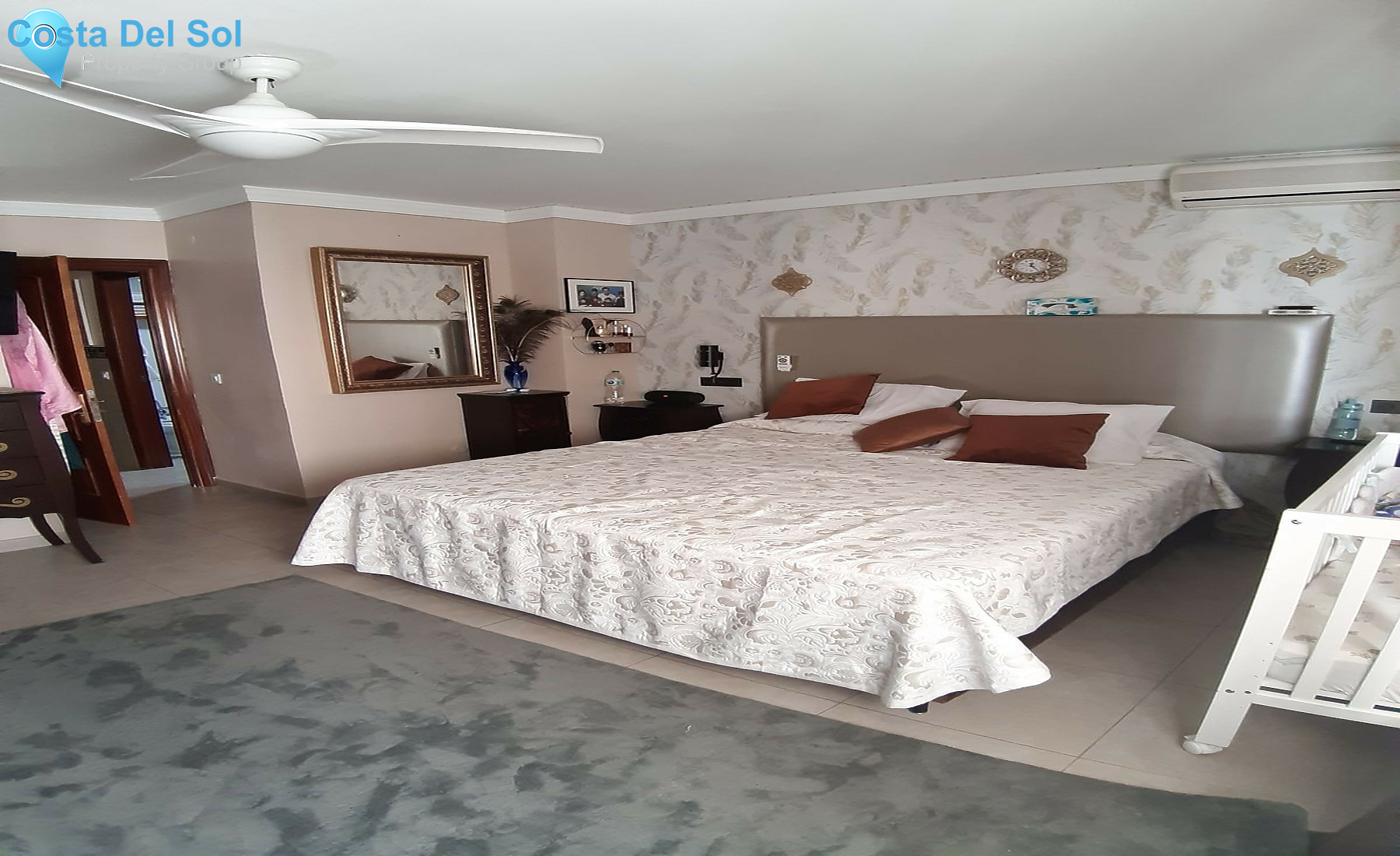 Middle Floor Apartment in Fuengirola-1462270