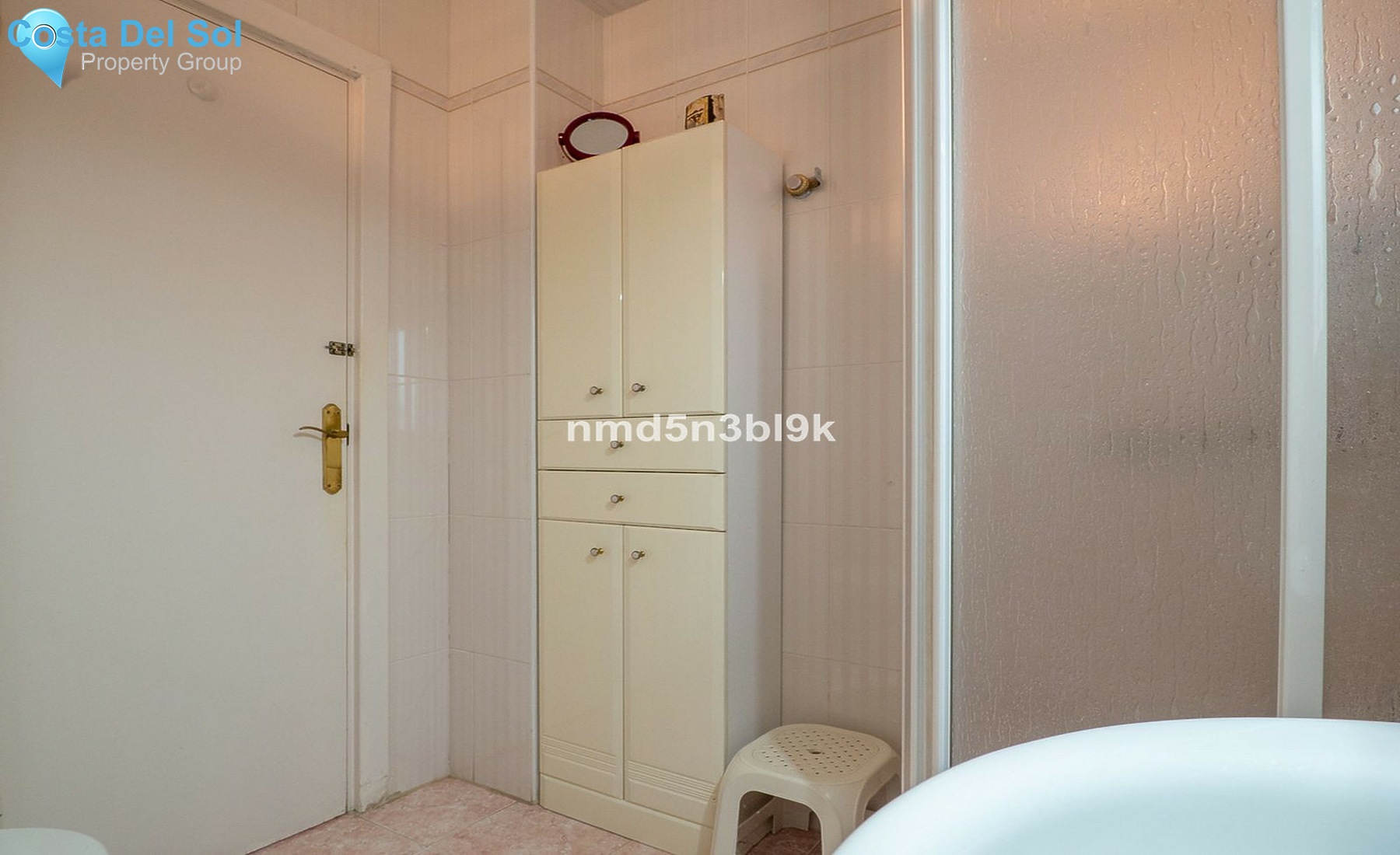 Middle Floor Apartment in Fuengirola-1476221