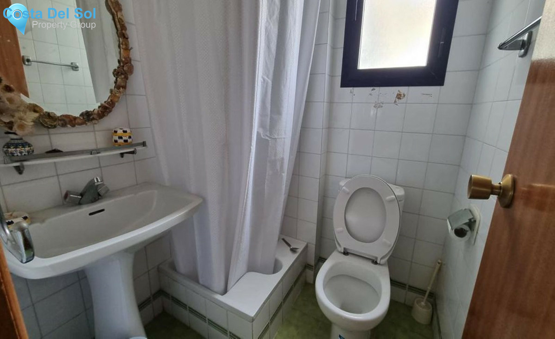 Middle Floor Apartment in Fuengirola-1477134