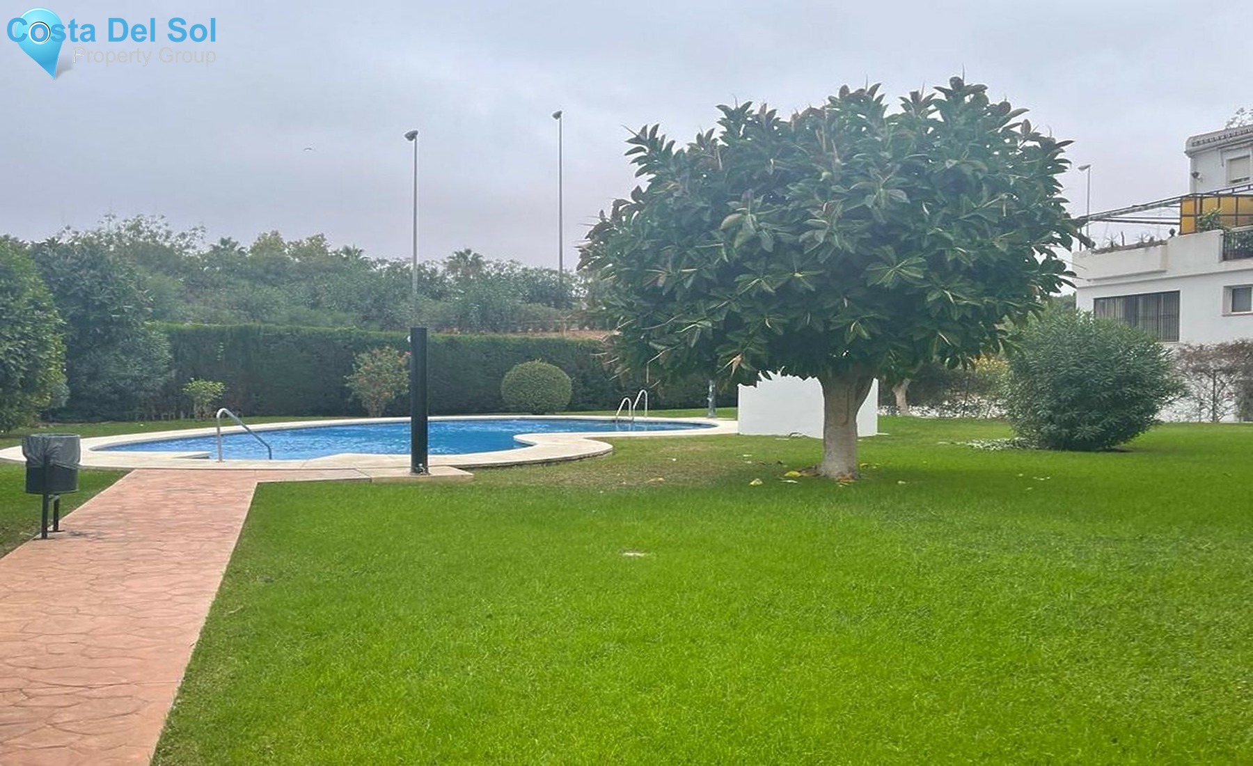 Middle Floor Apartment in Fuengirola-1477781