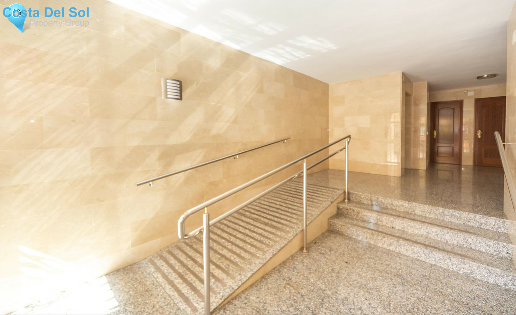 Middle Floor Apartment in Fuengirola-1500320