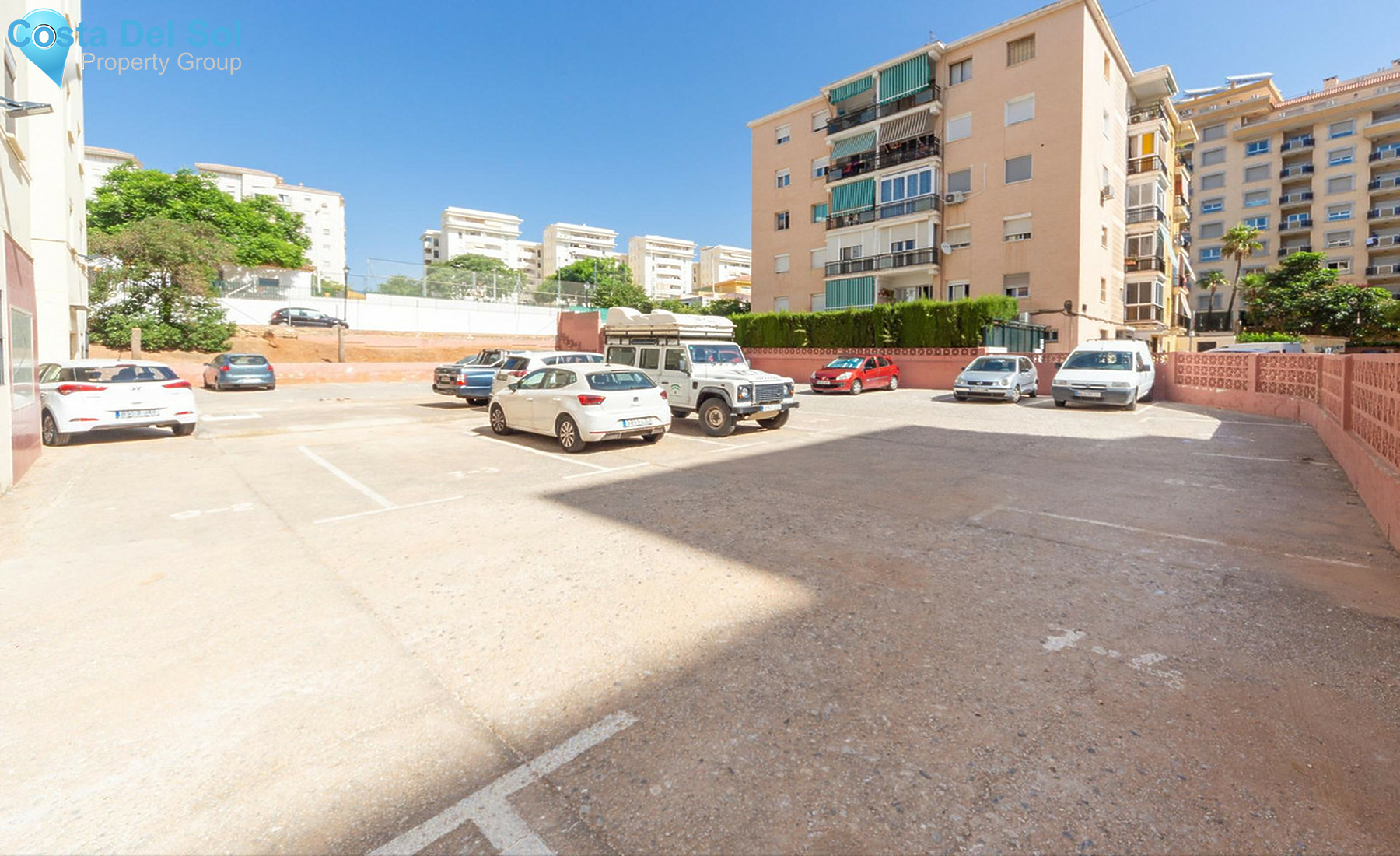 Middle Floor Apartment in Fuengirola-1500321