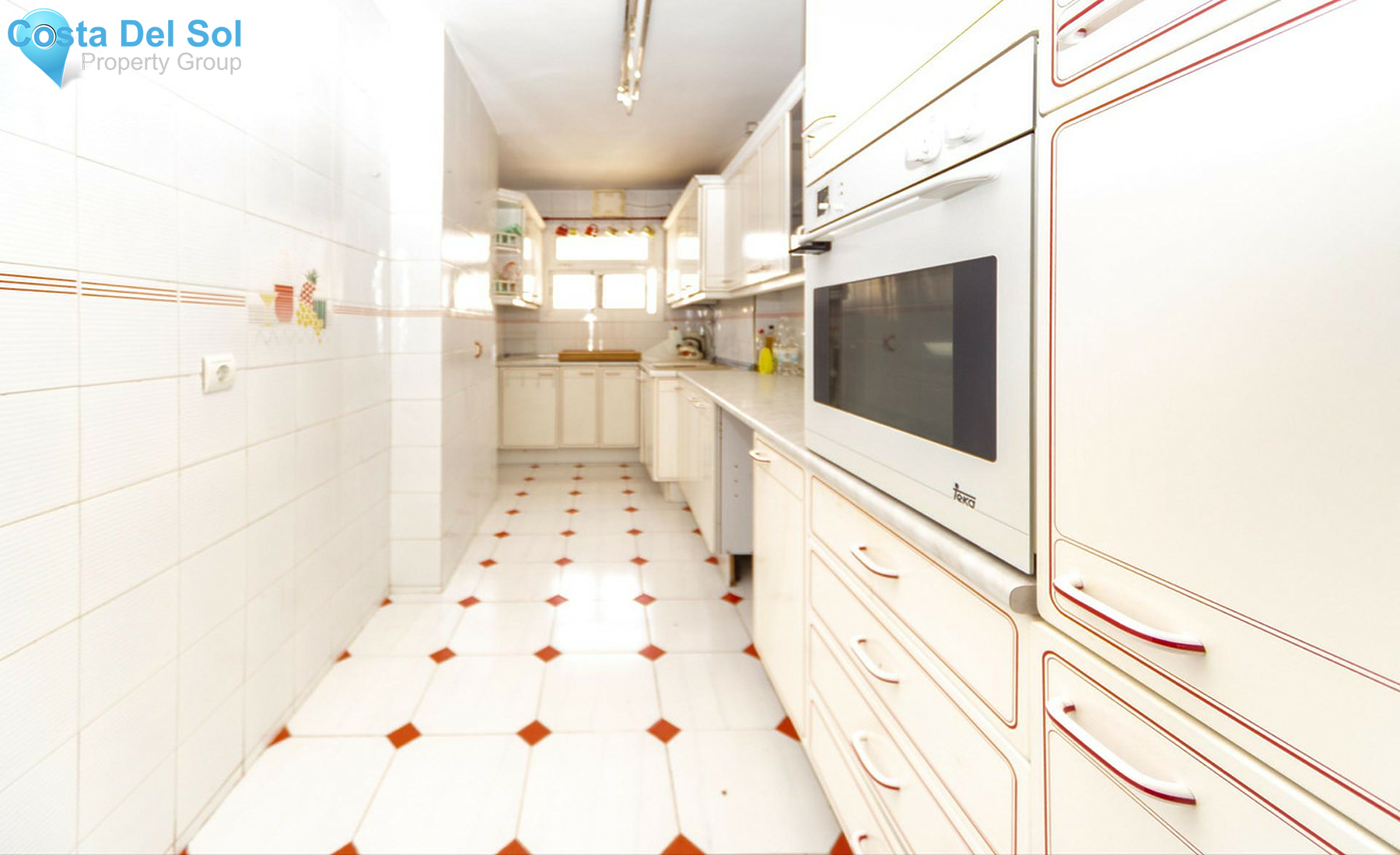 Middle Floor Apartment in Fuengirola-1500307