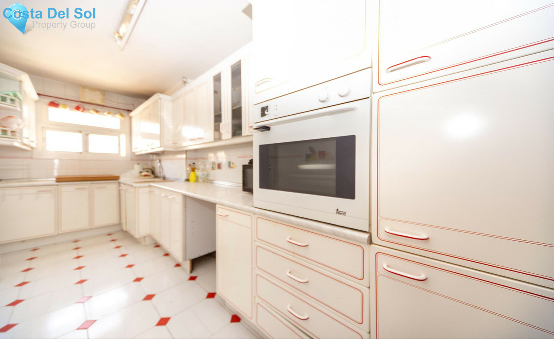 Middle Floor Apartment in Fuengirola-1500308