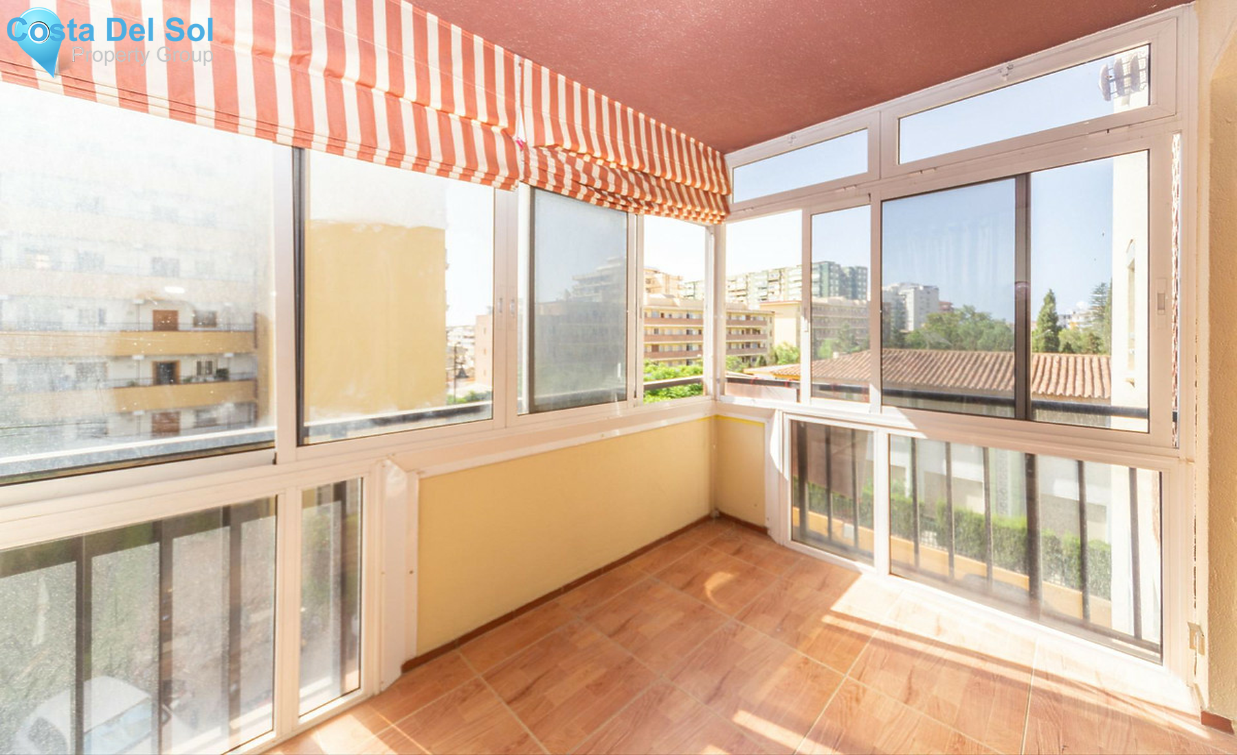 Middle Floor Apartment in Fuengirola-1500310