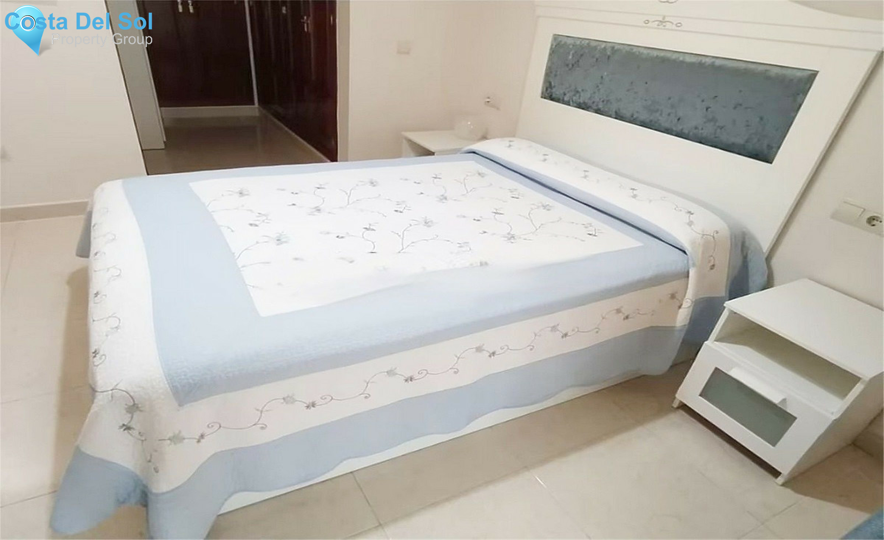 Middle Floor Apartment in Fuengirola-1508000