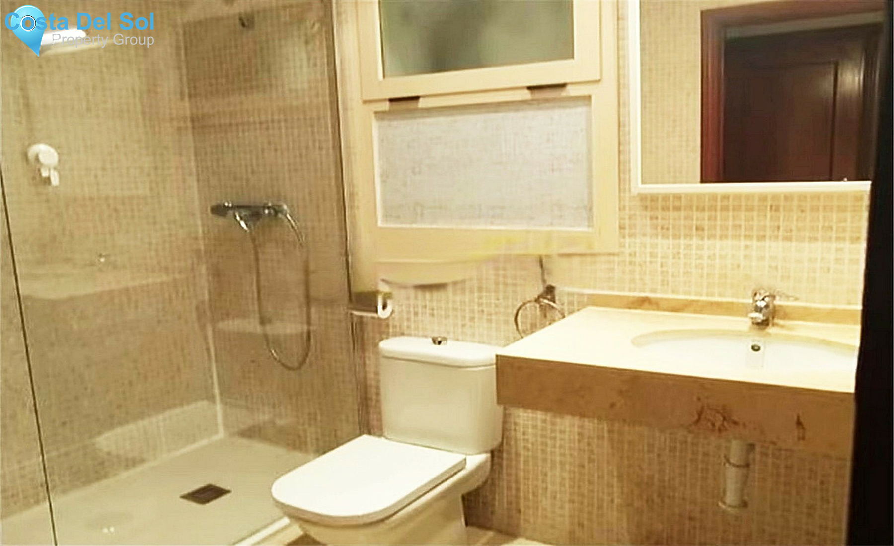 Middle Floor Apartment in Fuengirola-1508009