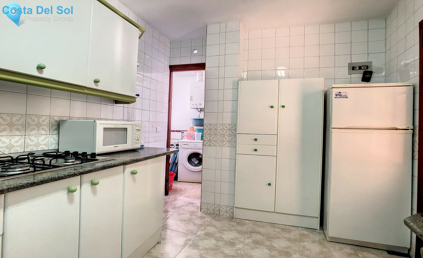Middle Floor Apartment in Fuengirola-1508678