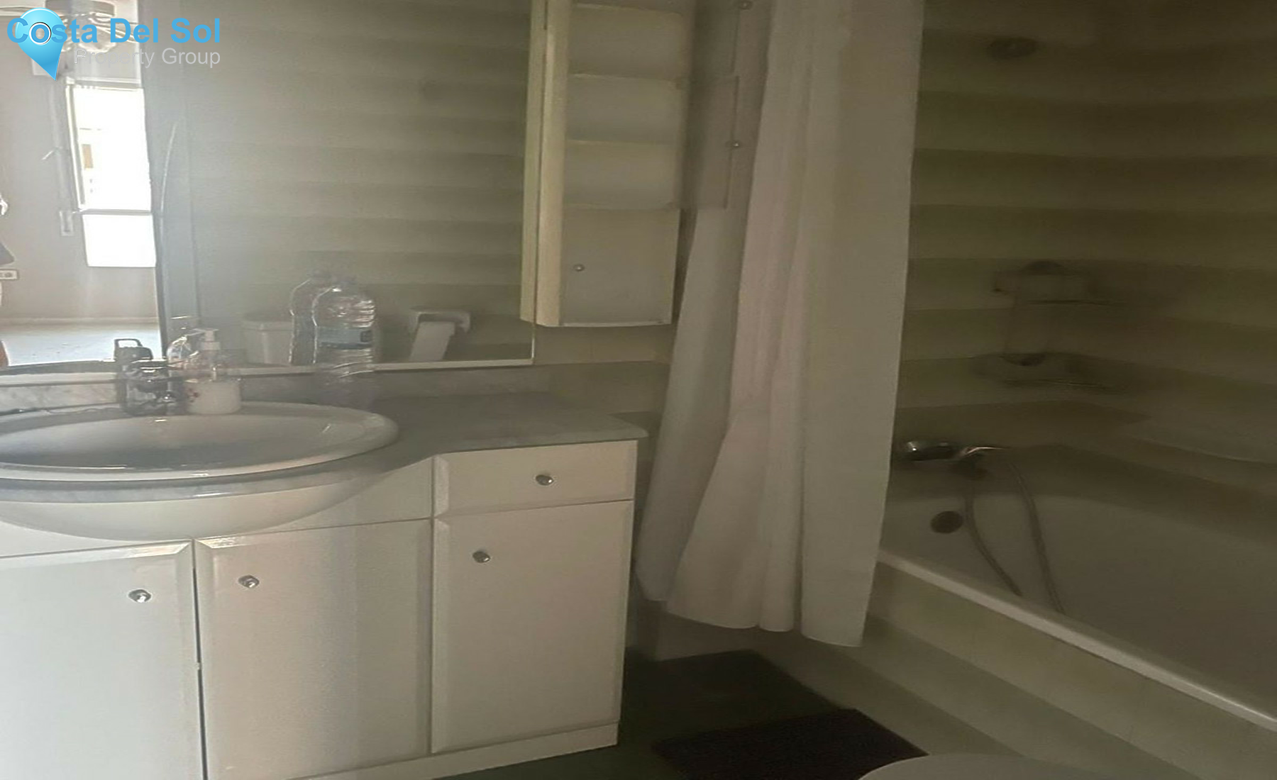 Middle Floor Apartment in Fuengirola-1542956