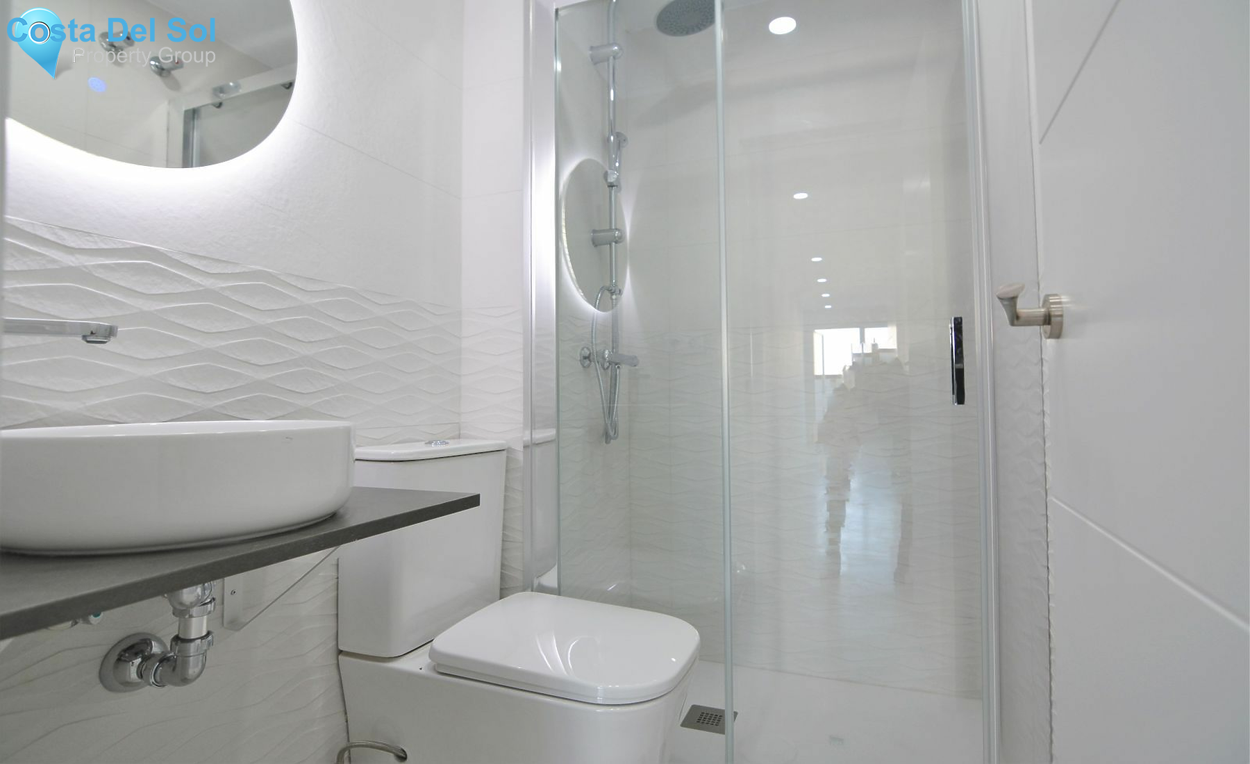 Middle Floor Apartment in Fuengirola-1126106