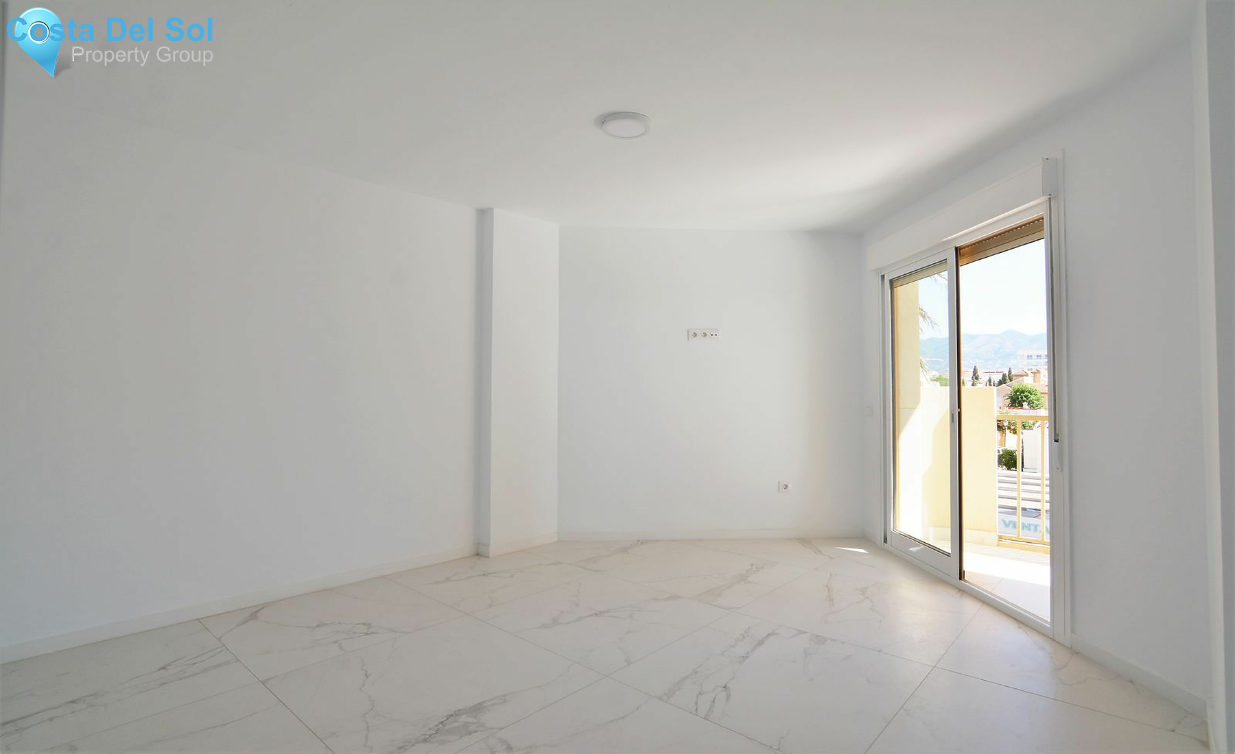 Middle Floor Apartment in Fuengirola-1126107