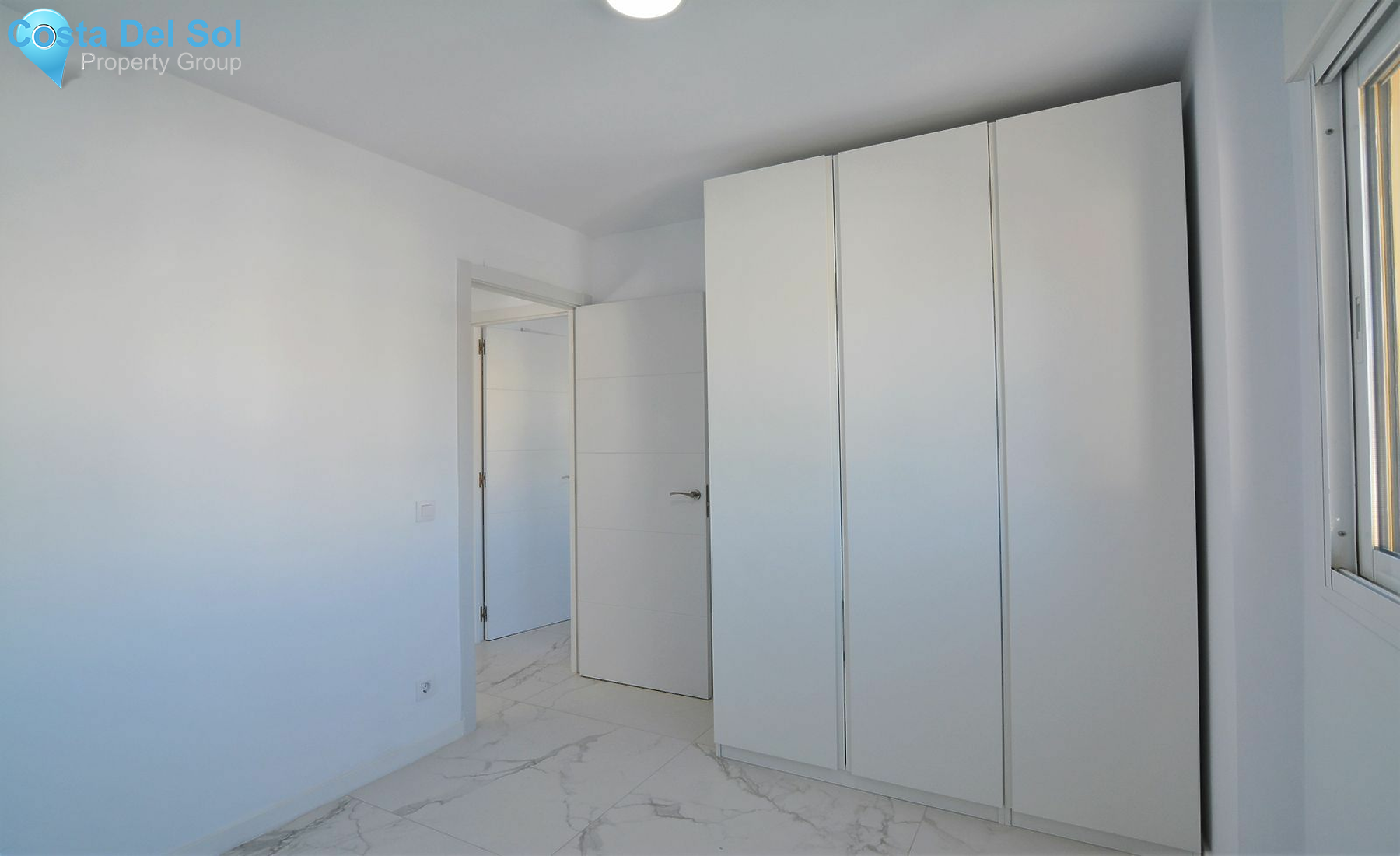 Middle Floor Apartment in Fuengirola-1126109