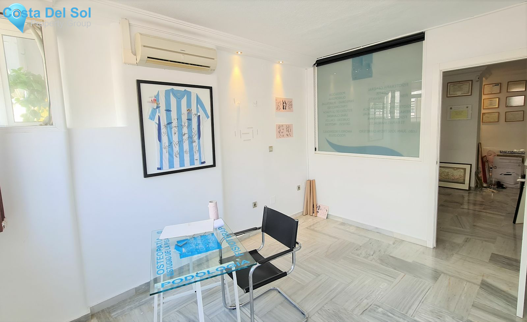 Middle Floor Apartment in Fuengirola-1127045