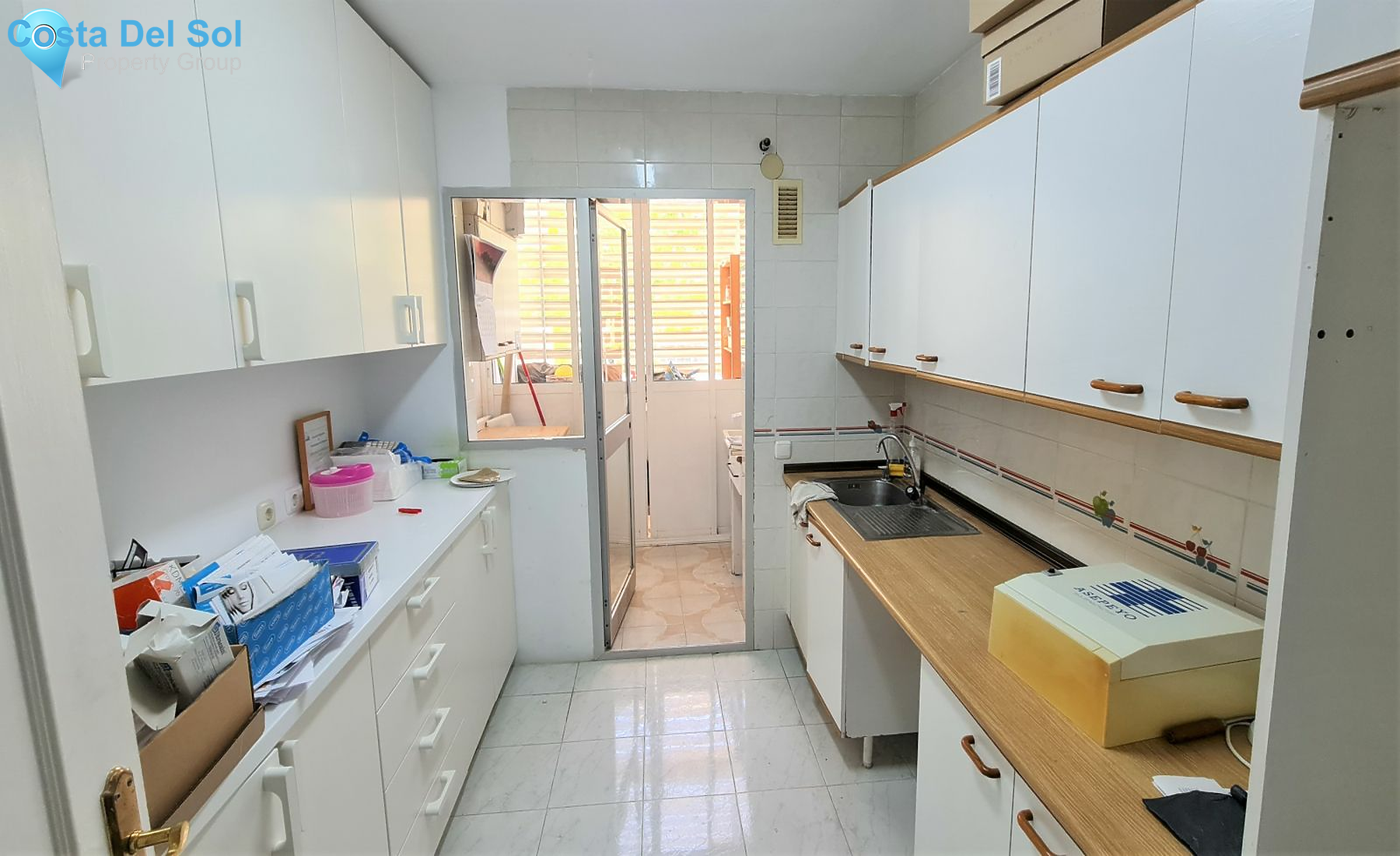 Middle Floor Apartment in Fuengirola-1127047