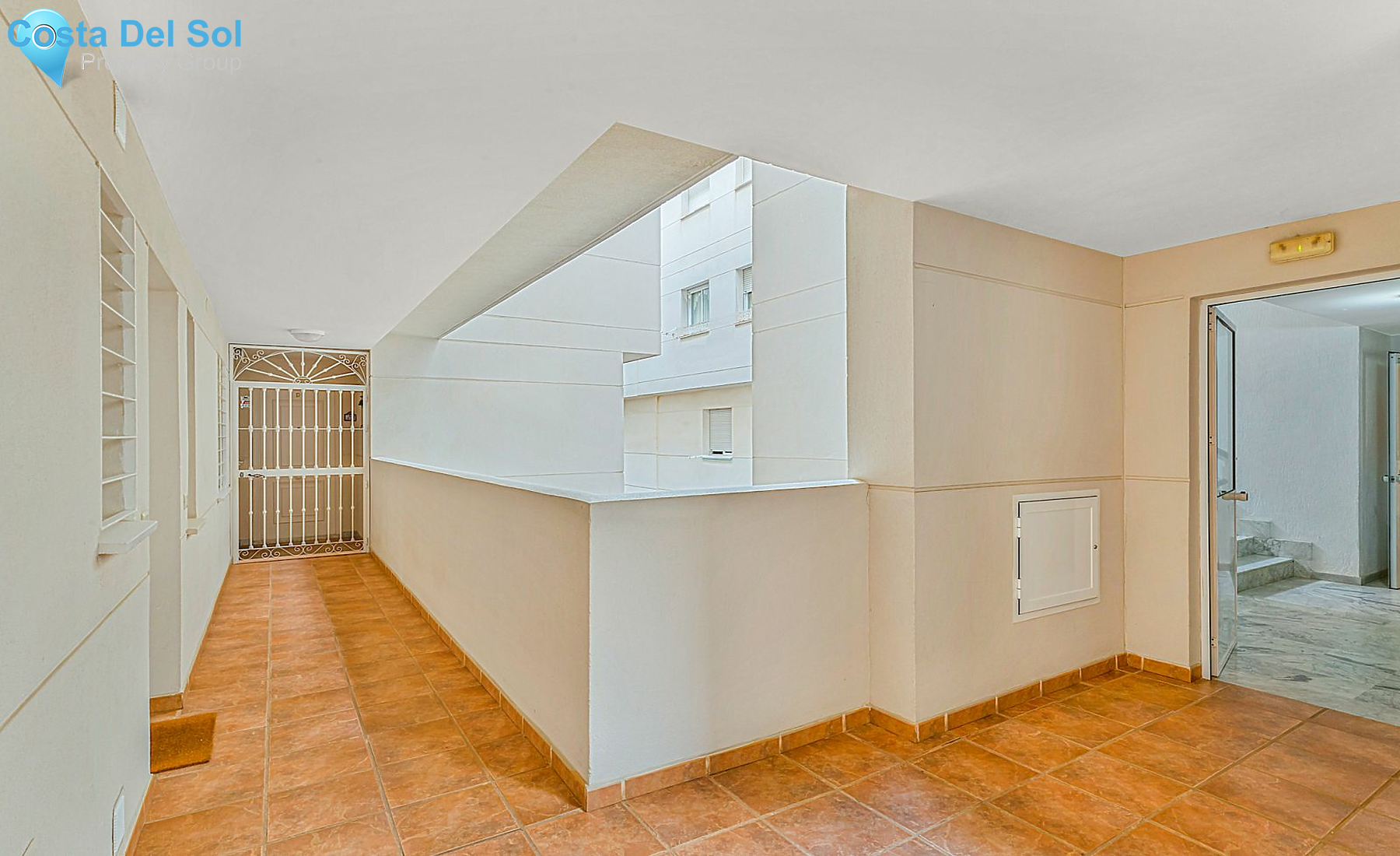 Middle Floor Apartment in Fuengirola-1127541