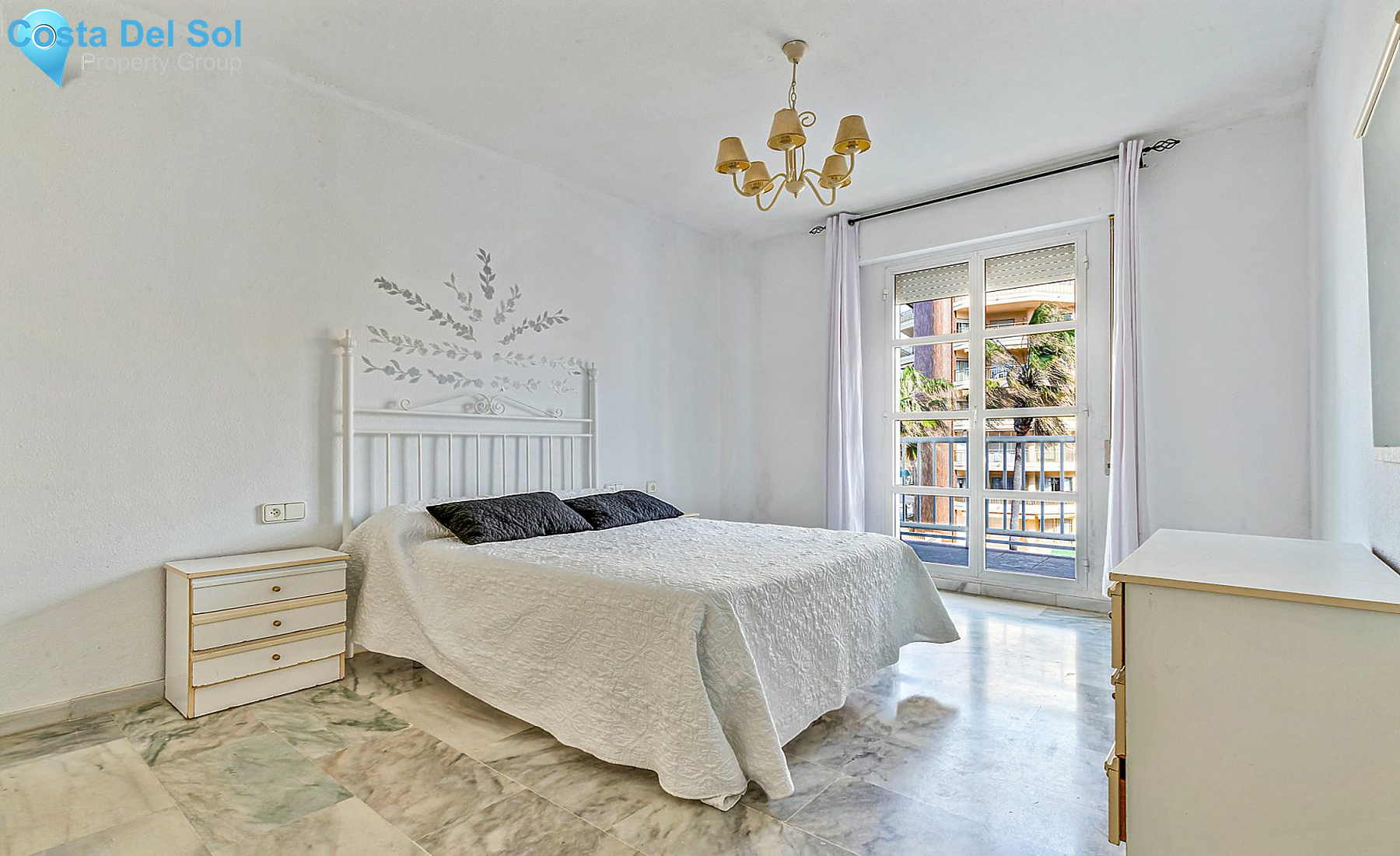 Middle Floor Apartment in Fuengirola-1127855