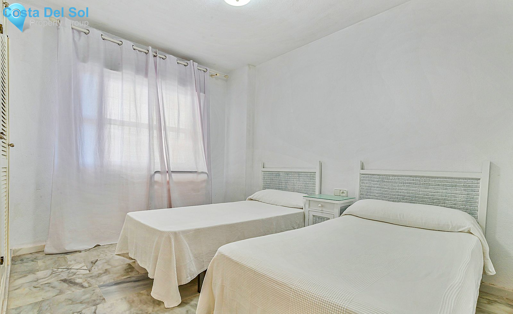 Middle Floor Apartment in Fuengirola-1127856