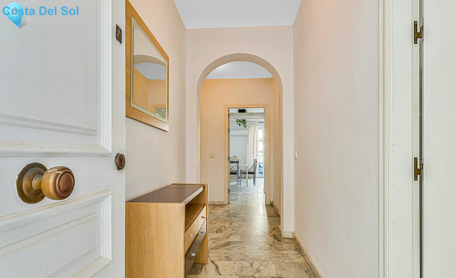 Middle Floor Apartment in Fuengirola-1127858