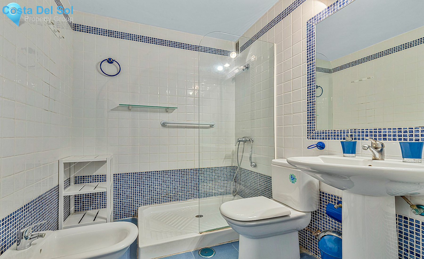 Middle Floor Apartment in Fuengirola-1127859