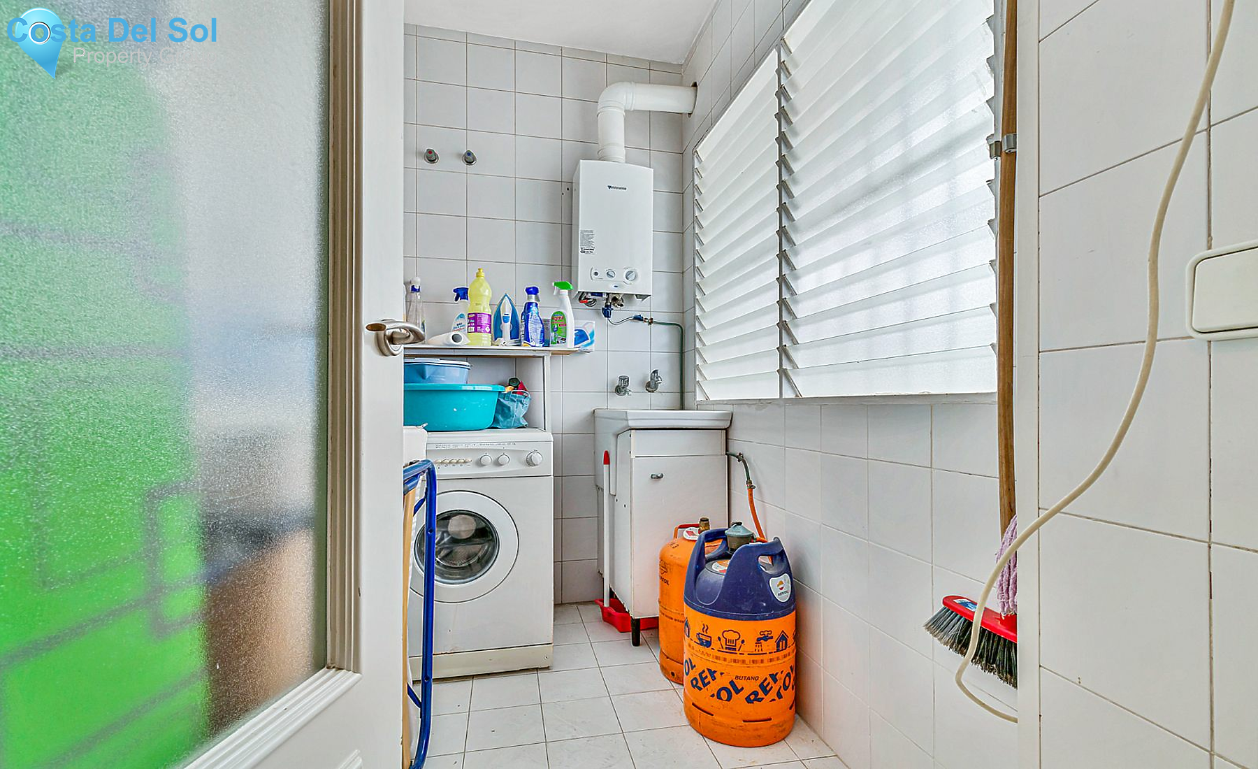 Middle Floor Apartment in Fuengirola-1127861