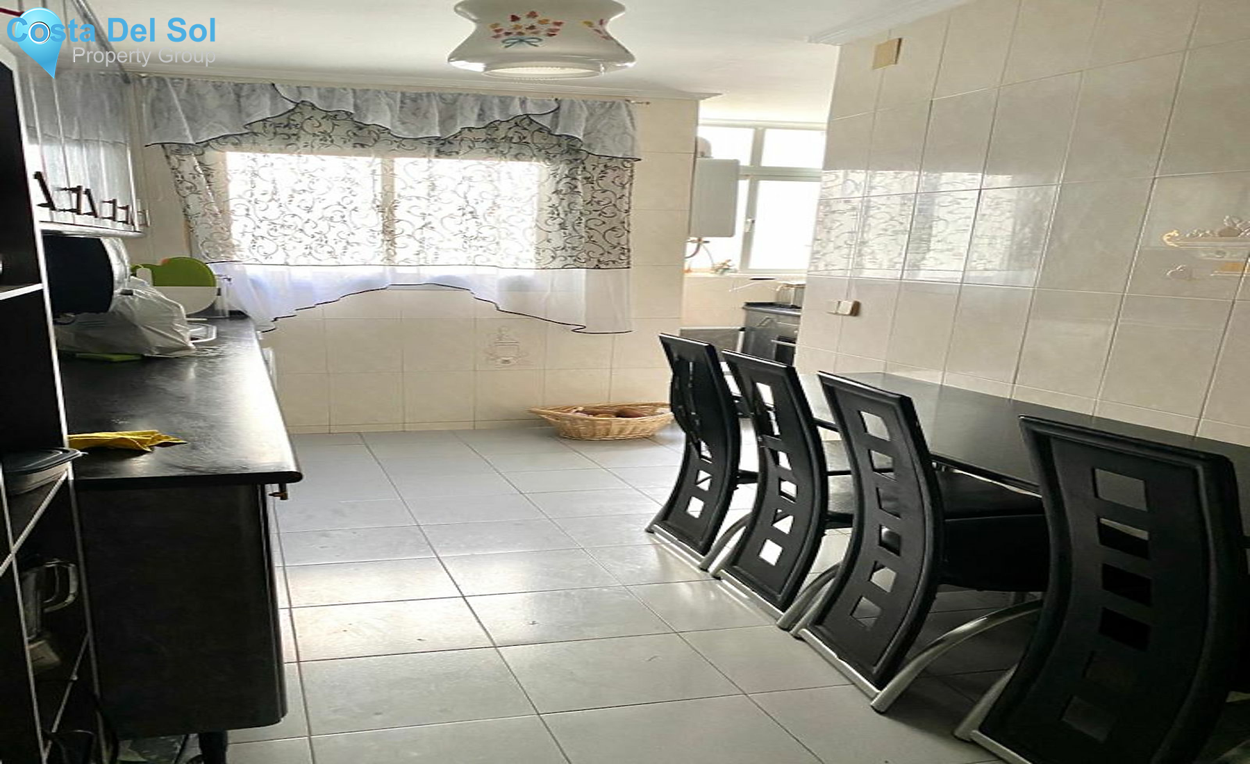 Middle Floor Apartment in Fuengirola-1128109