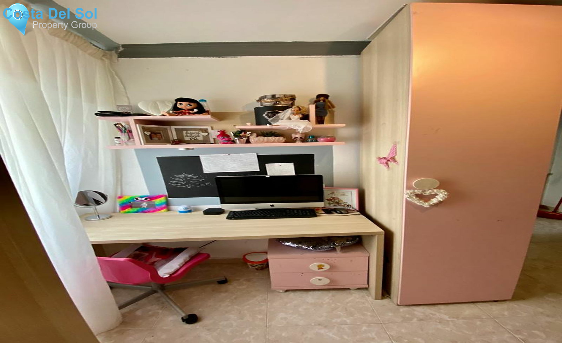 Middle Floor Apartment in Fuengirola-1128103